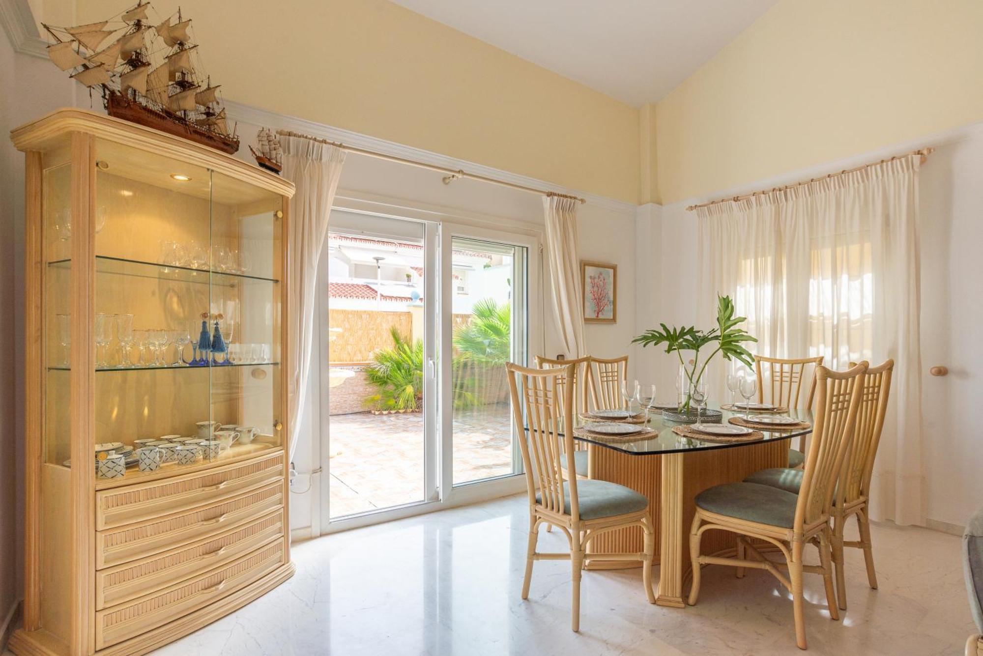 Villa Valentina - Renovated On Alamos Torremolinos