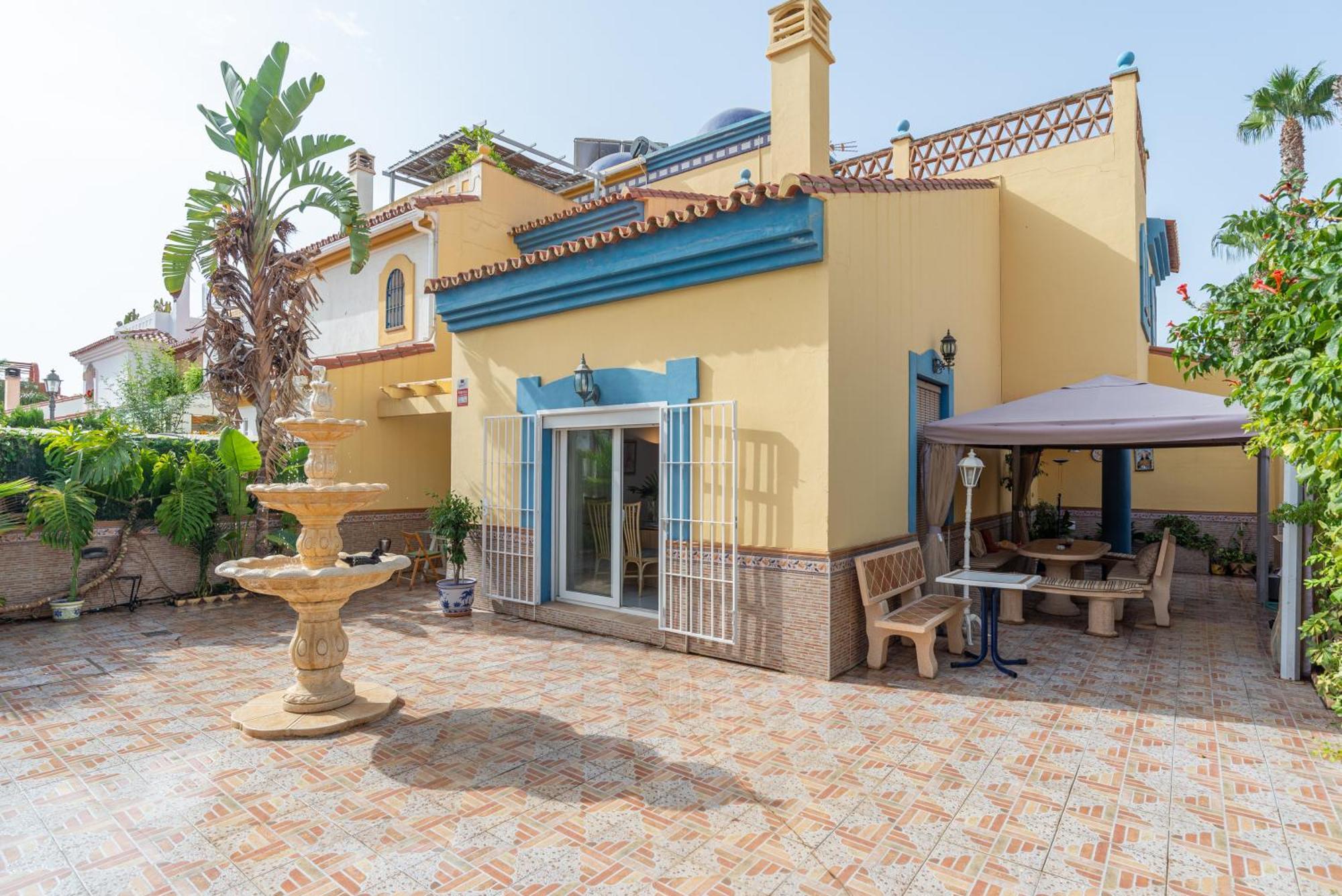 Valentina - Renovated On Alamos