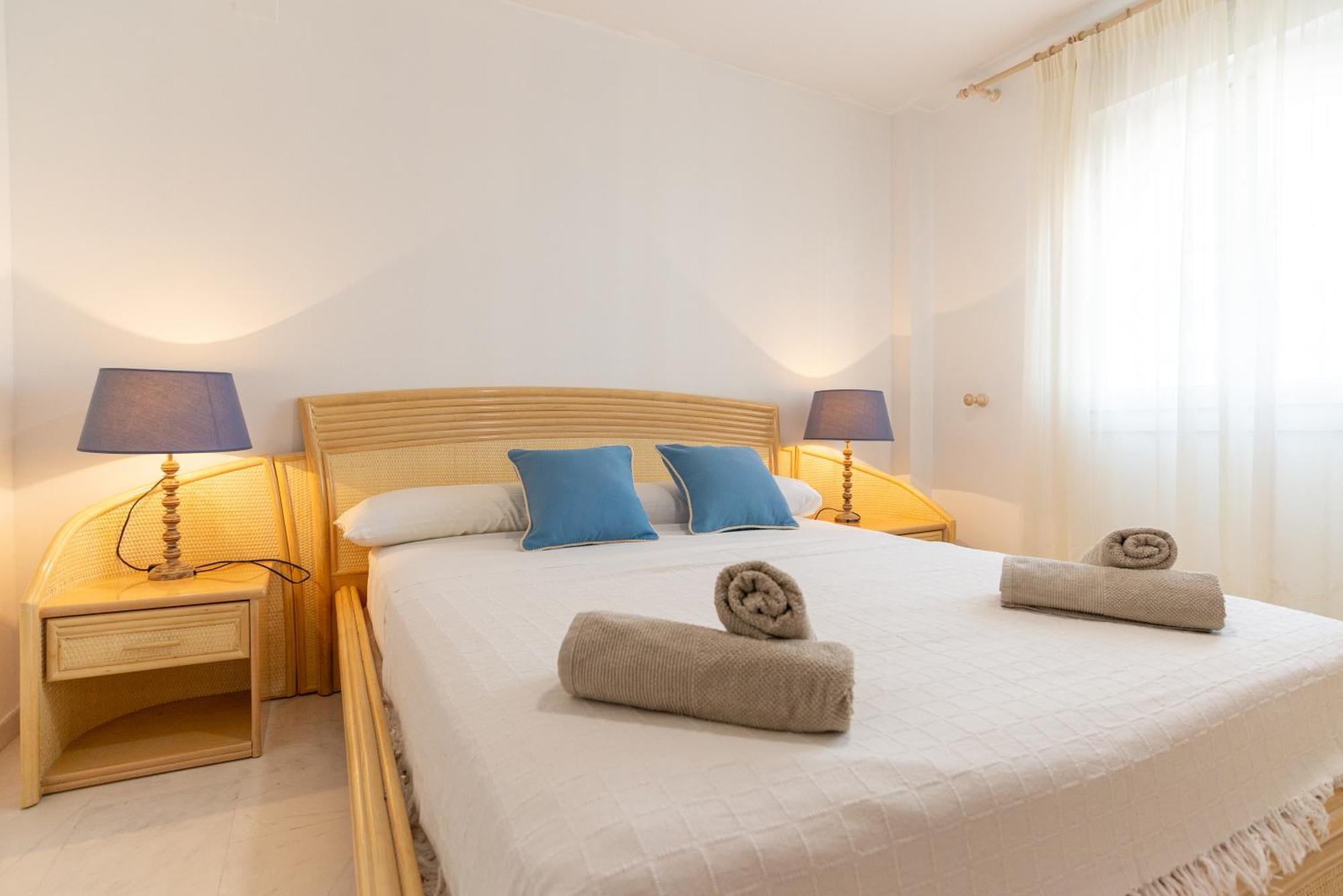 Valentina - Renovated On Alamos *