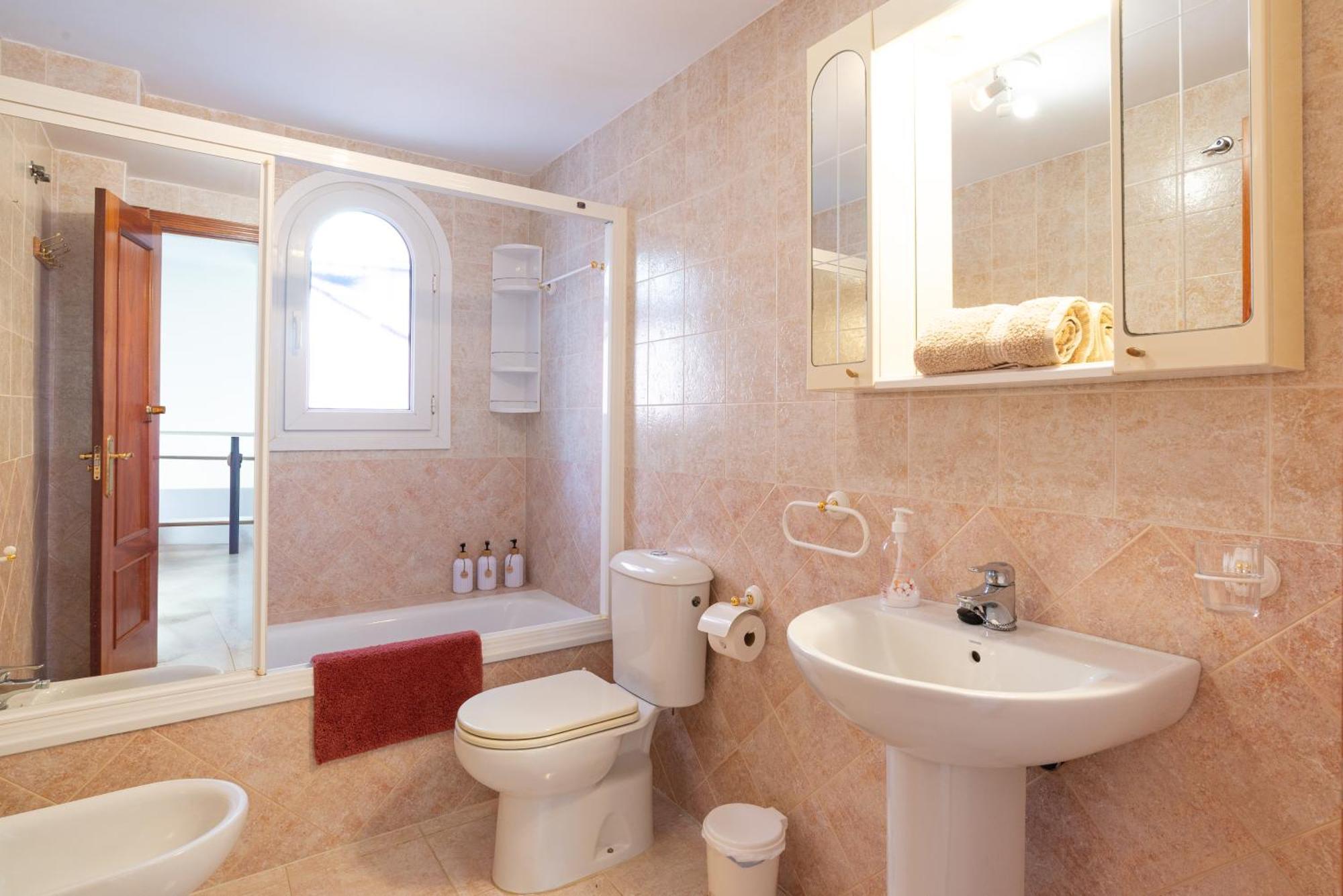 Villa Valentina - Renovated On Alamos *