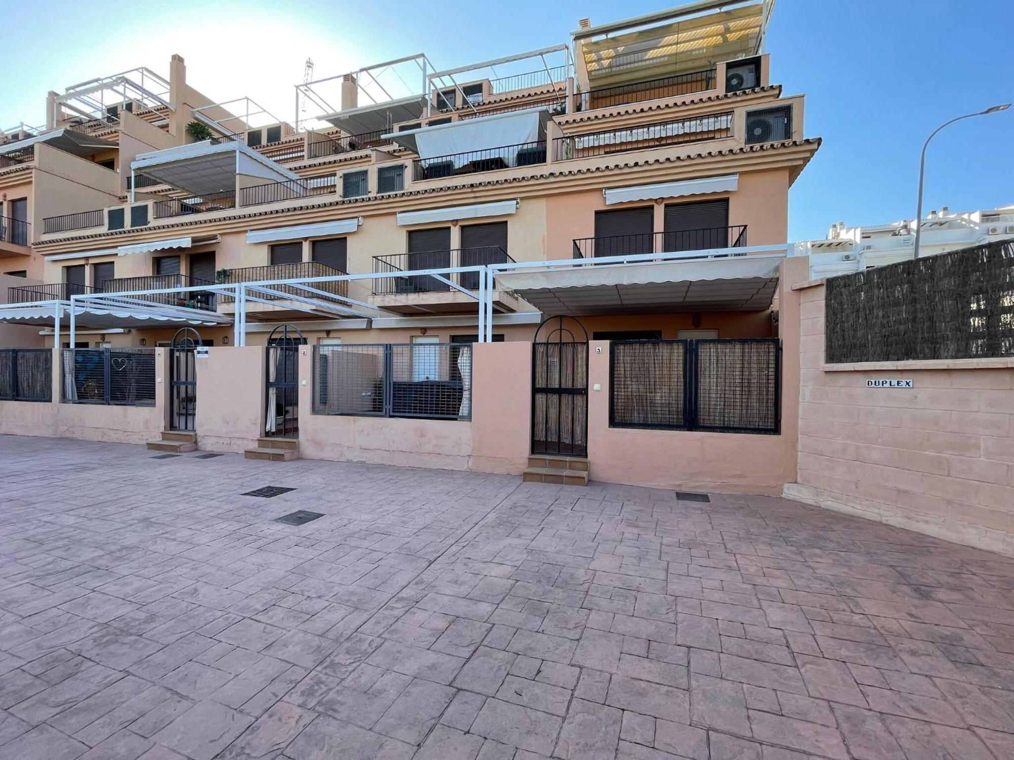 Apartment In Near Seabeach