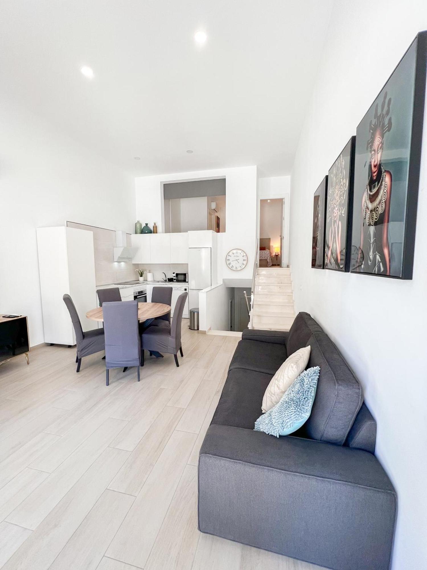 Modern & Family Flat Carihuela 3 Bdr * Torremolinos