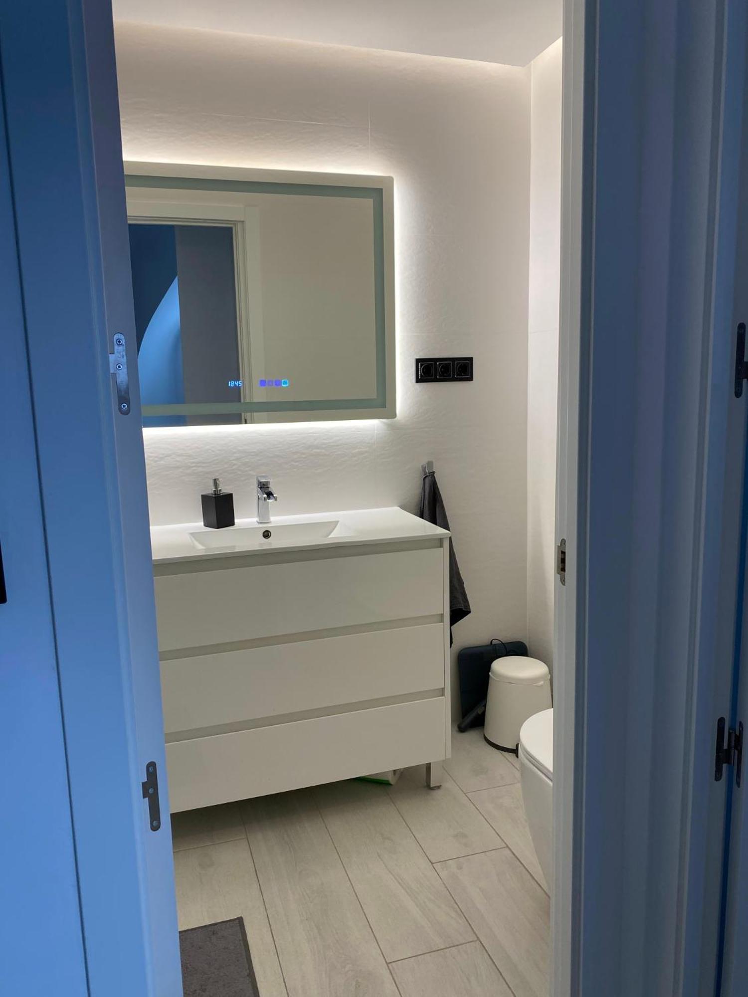 Casa Moderna Con Gimnasio Vakantiehuis