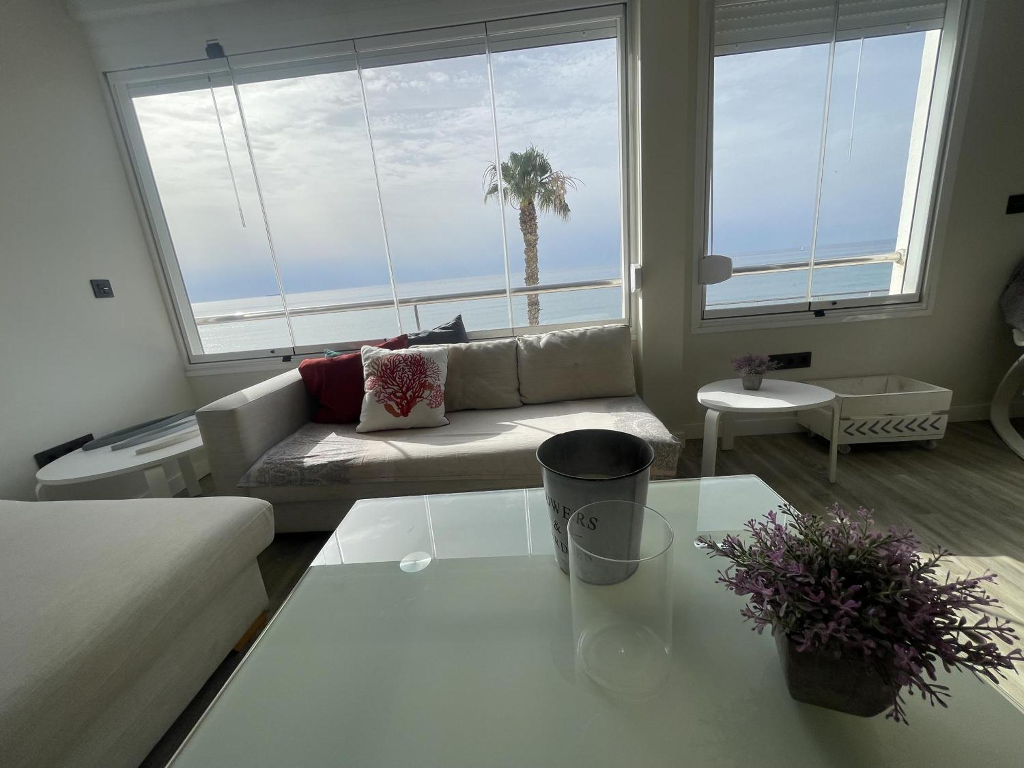 Moderno Piso Mirando Al Mar Torremolinos