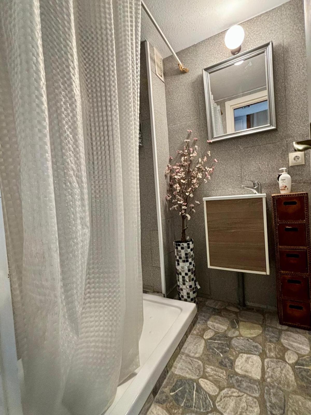 Estudio De 70 Mts 2 Personas En La Nogalera With Terrace Sea Views Apartment Torremolinos