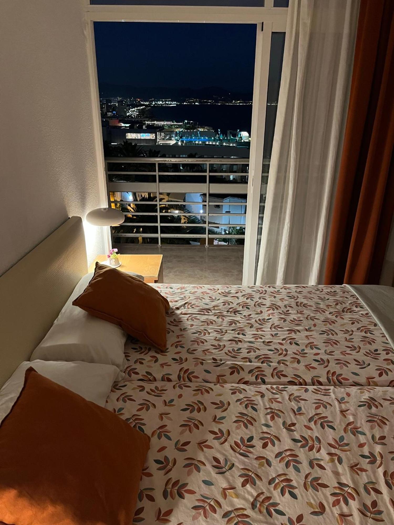 Apartamento Torre De La Roca * Torremolinos
