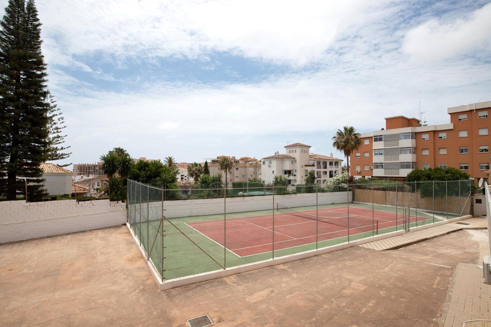 Bonito Estudio Con Piscina
