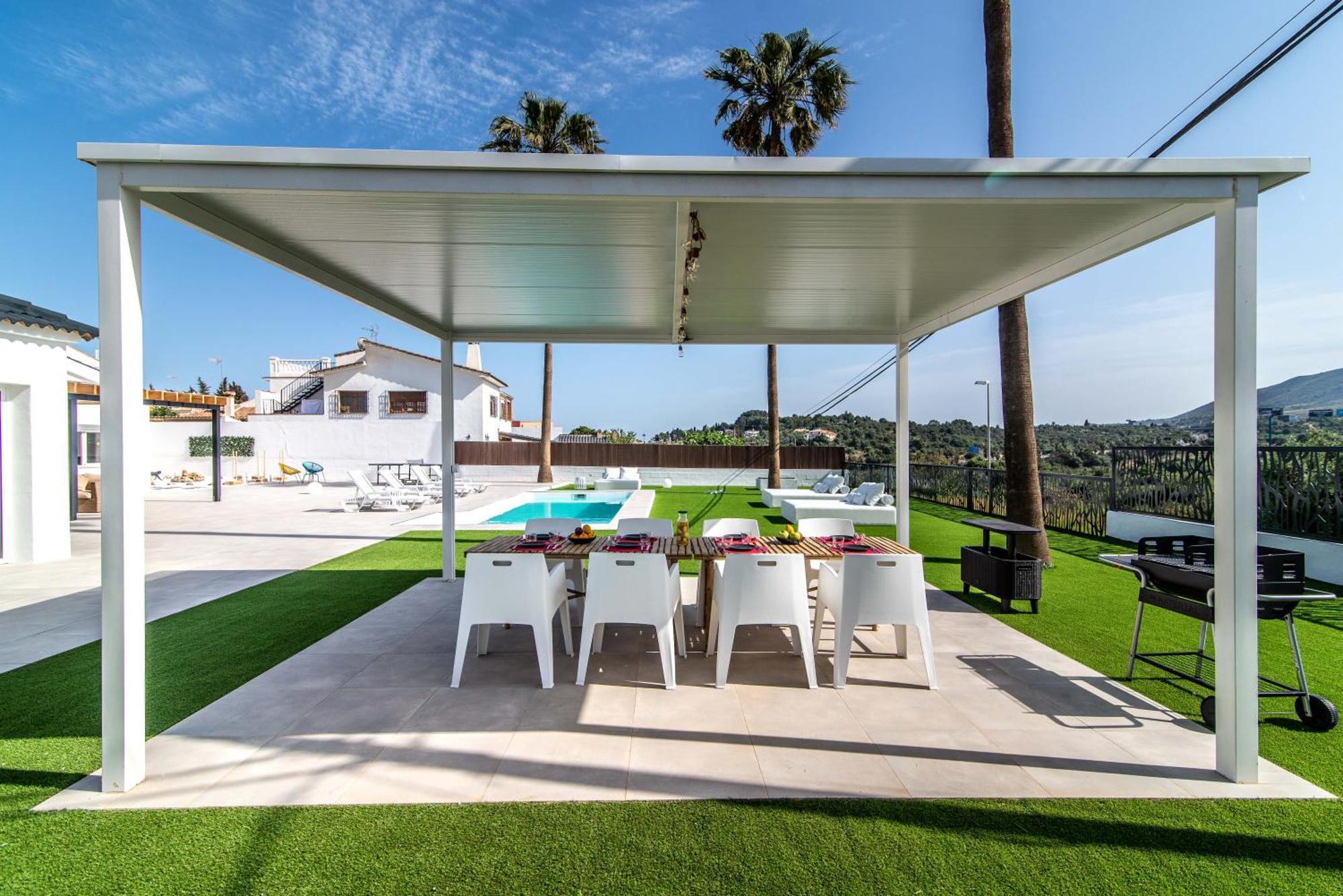 Palm Tree 5 Bdr Pool & Bbq * Torremolinos