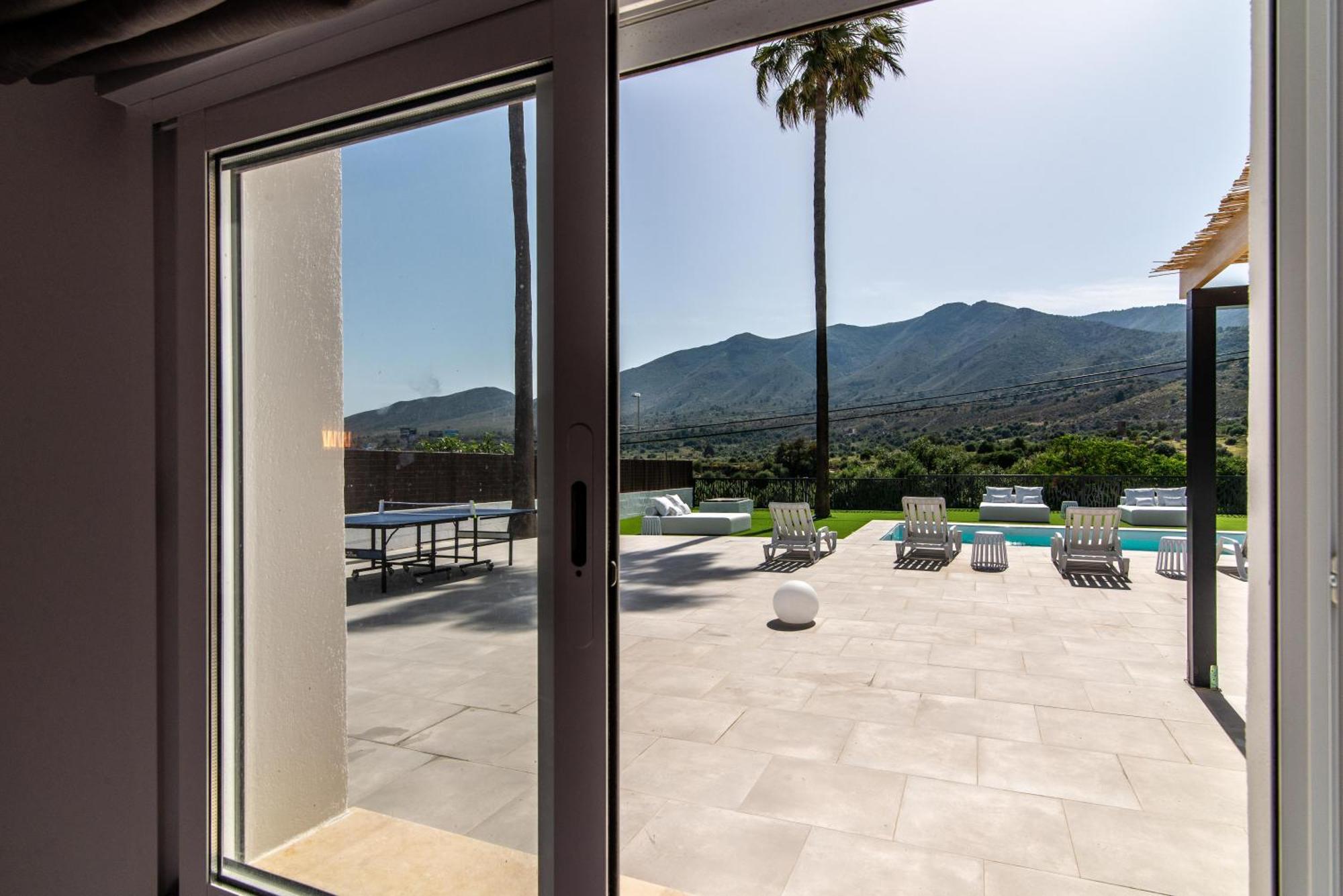 Villa Palm Tree 5 Bdr Pool & Bbq