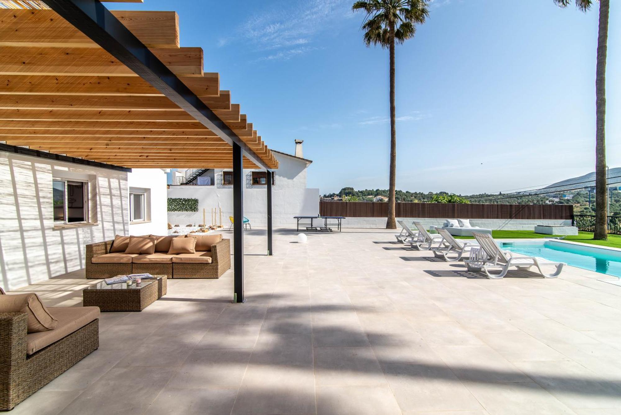 Villa Palm Tree 5 Bdr Pool & Bbq Torremolinos