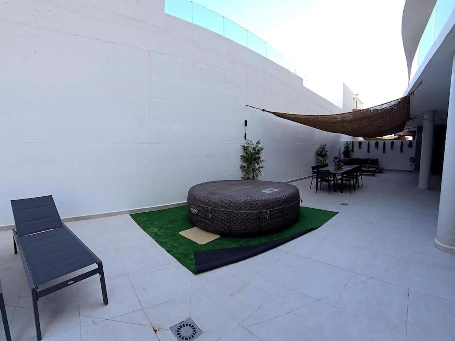 Samuel Luxury 2bedroom Apartment, Large Patio, Free Wifi And Private Parking By Namaste Elite Apartment Torremolinos