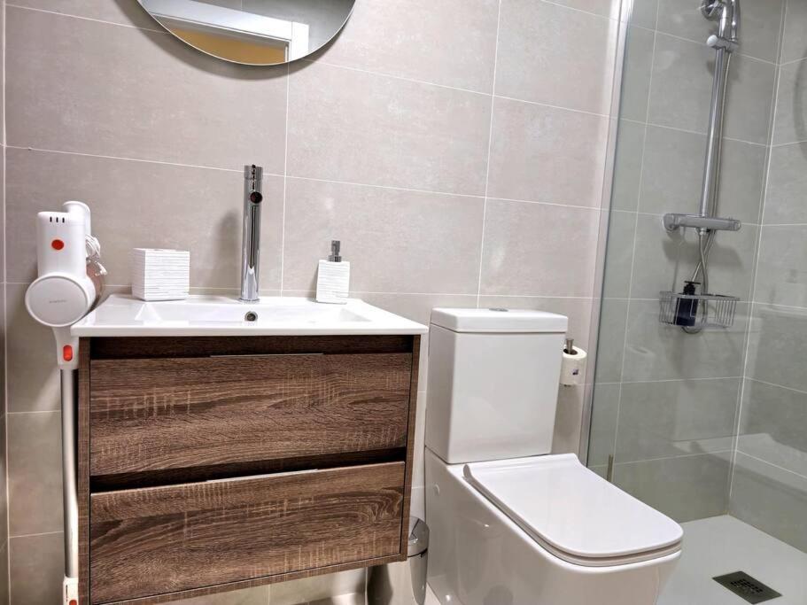 Samuel Luxury 2bedroom Apartment, Large Patio, Free Wifi And Private Parking By Namaste Elite Apartment