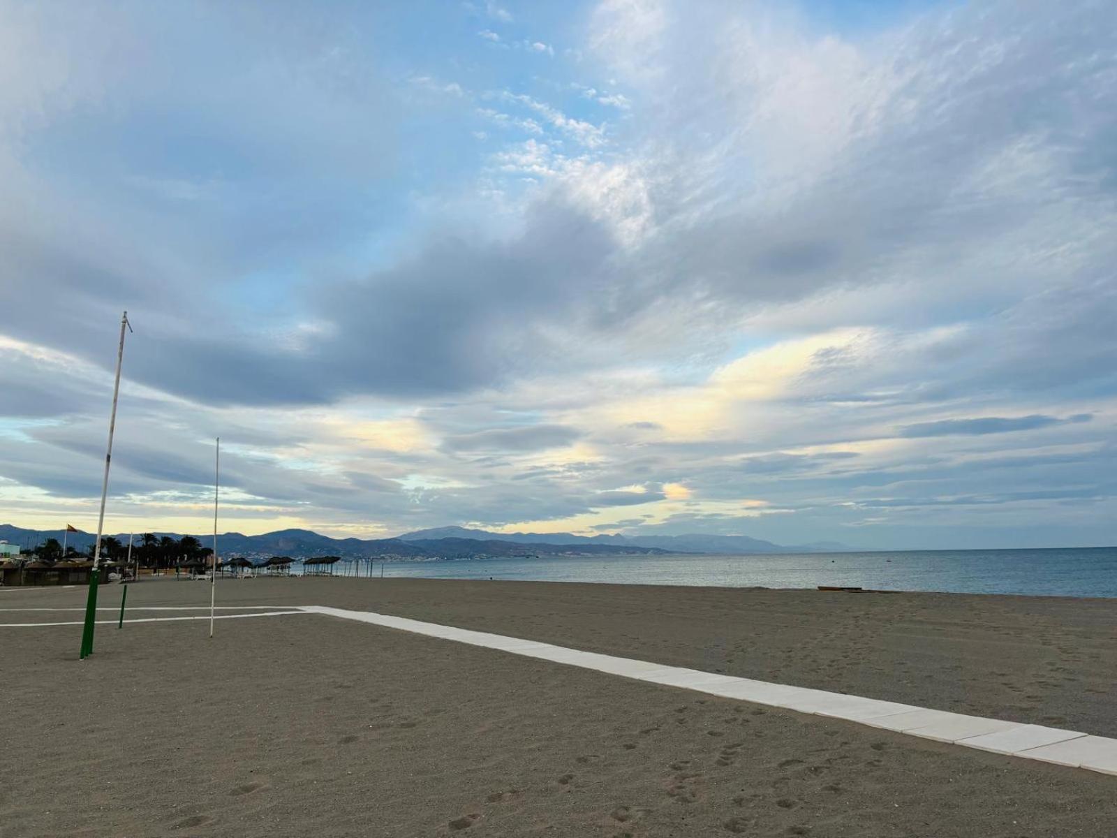 Con Piscina Privada En Primera Linea De Playa *