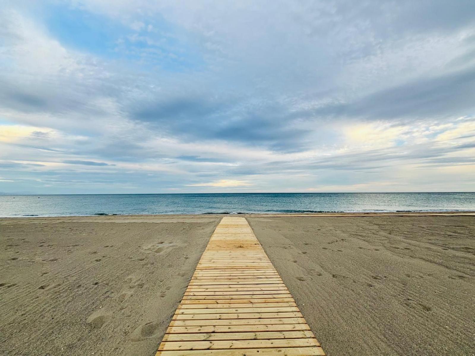 Villa Con Piscina Privada En Primera Linea De Playa