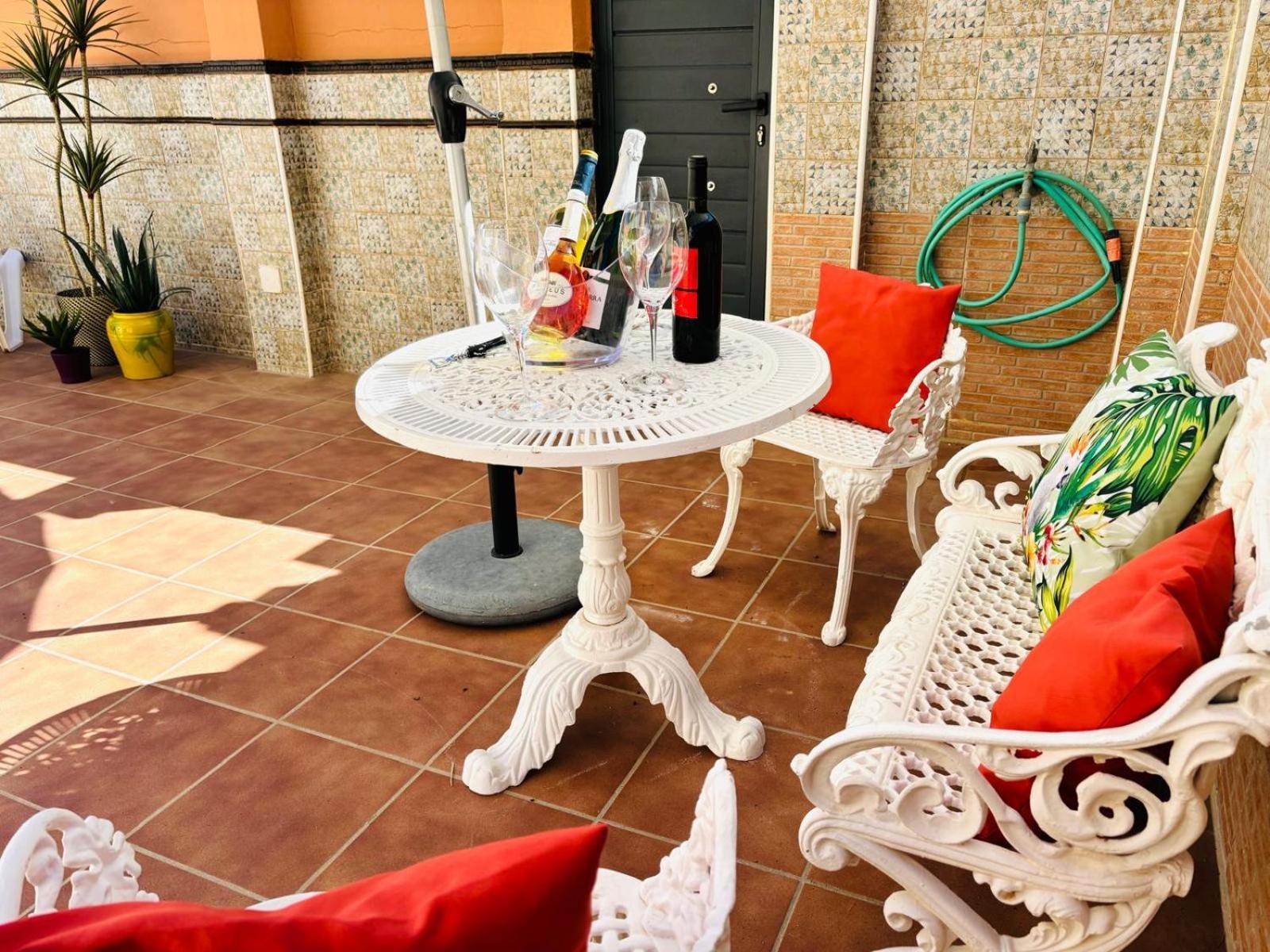 Con Piscina Privada En Primera Linea De Playa Torremolinos