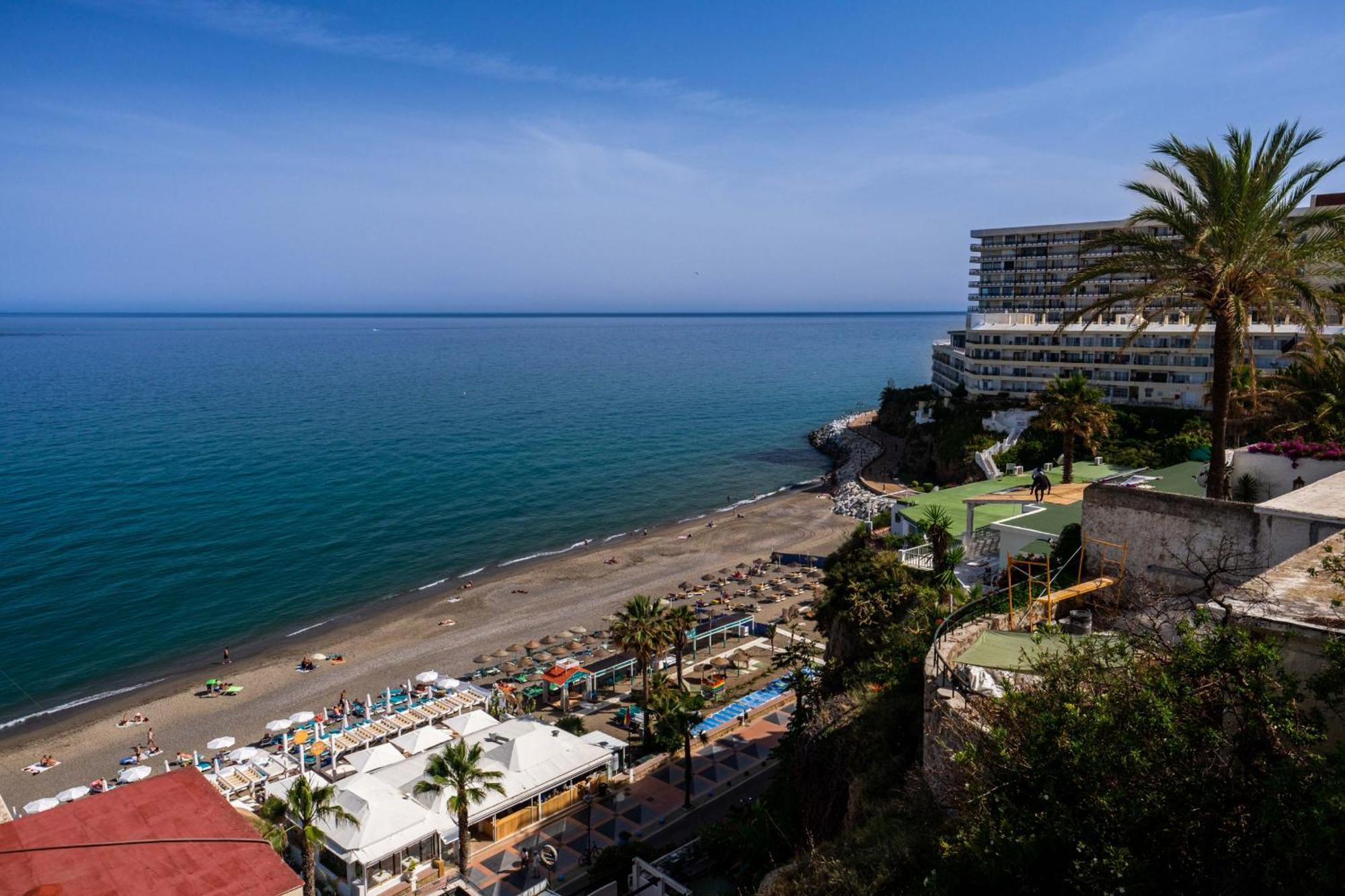 The White Rock Private Access To The * Torremolinos