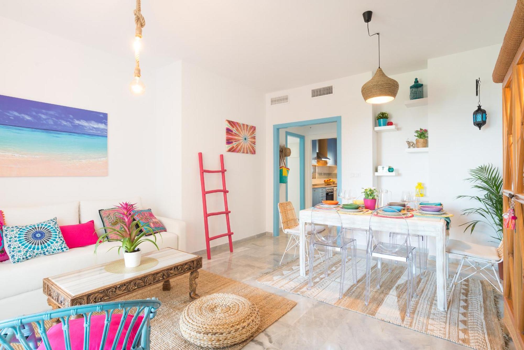 Boho Chic- Beachfront - Free Bikes - Salt Water Pool Torremolinos