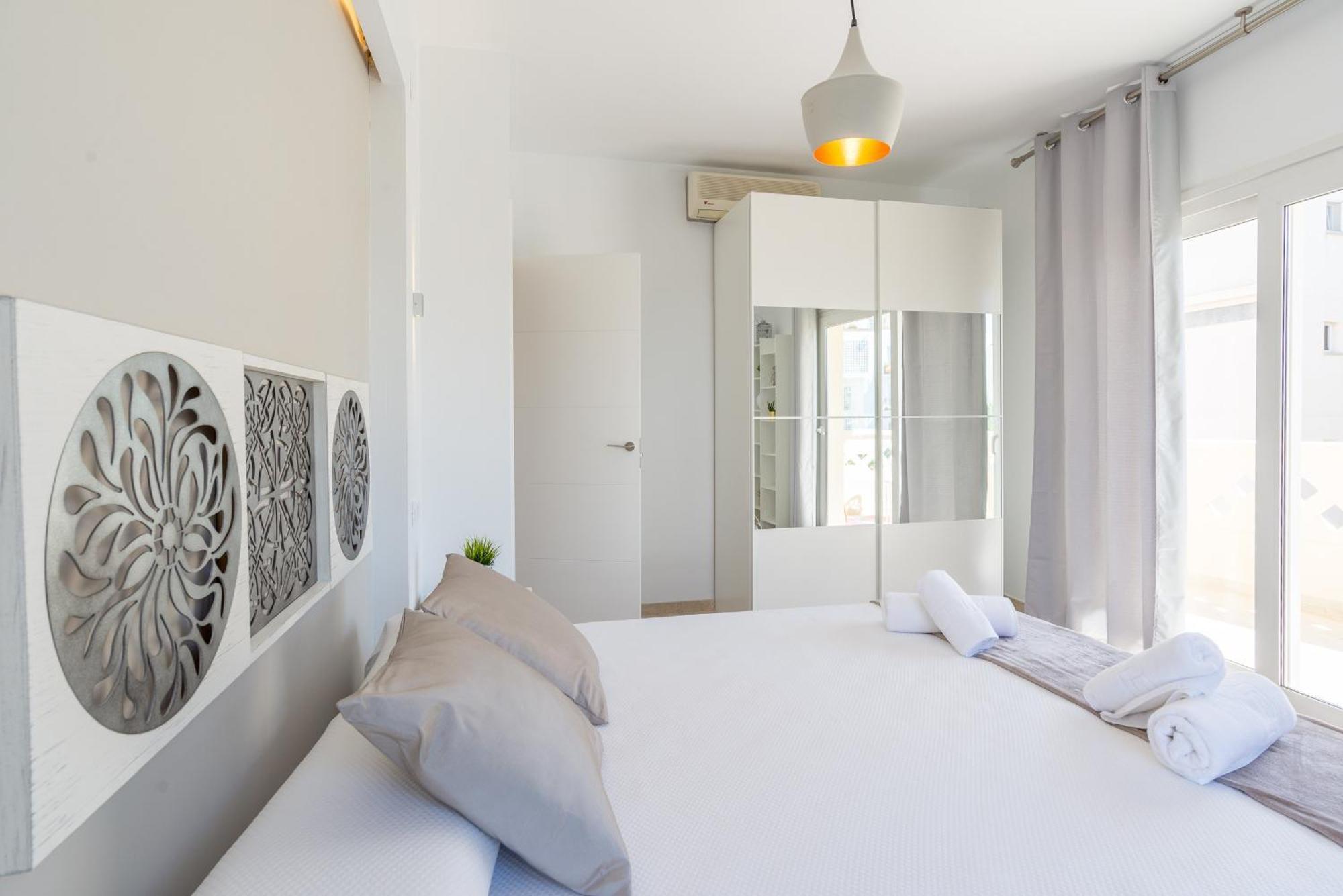 Saturnodream-4 Min To The Beach-seasonal Pool Appartement Torremolinos