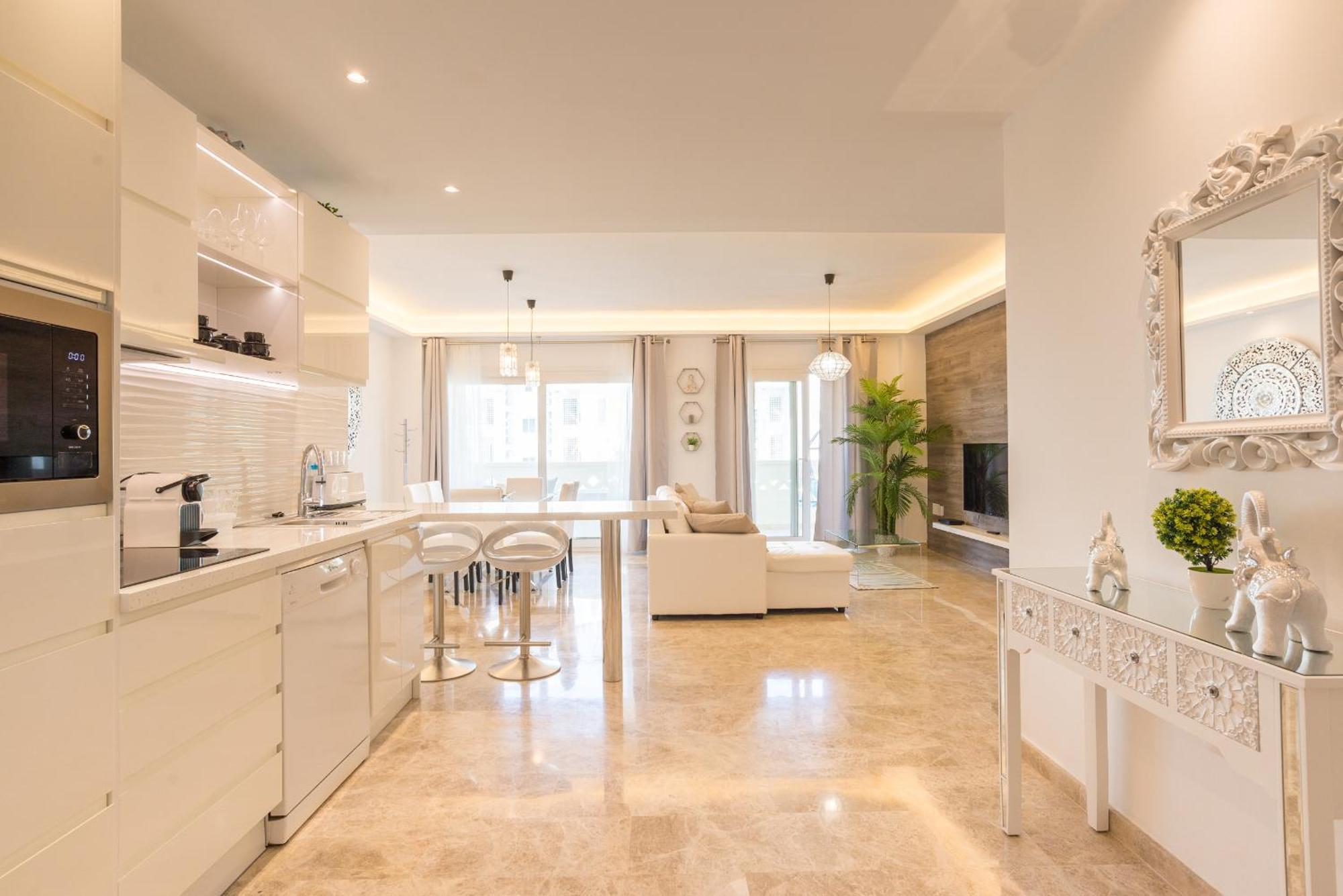 Saturnodream-4 Min To The Beach-seasonal Pool Torremolinos