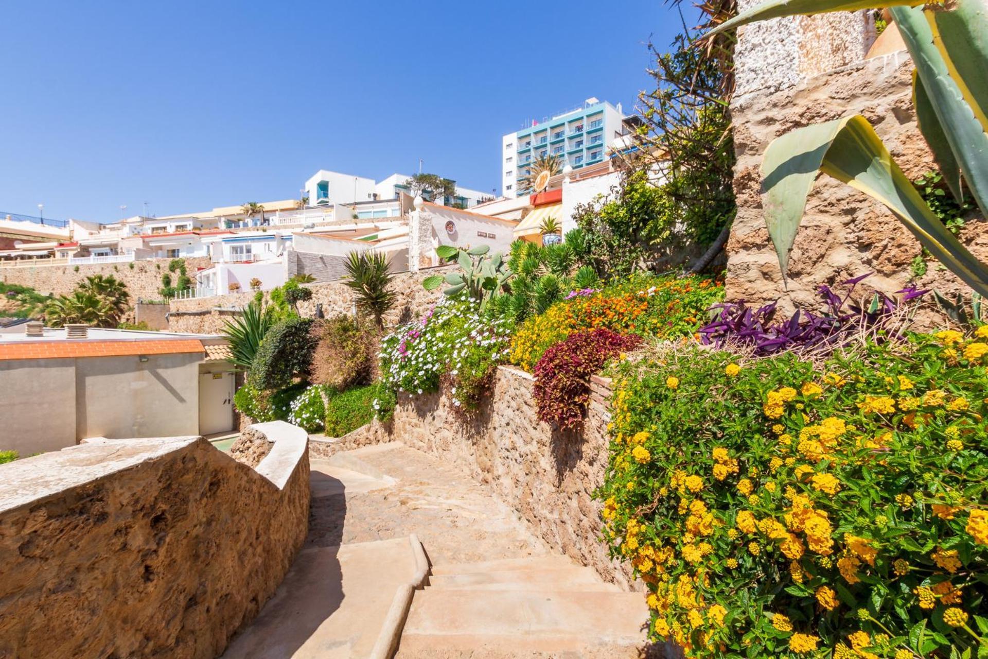 Apartment Roca Chica - Parking - Frente Playa - Terraza - Wifi - Bajondillo Y Carihuela *