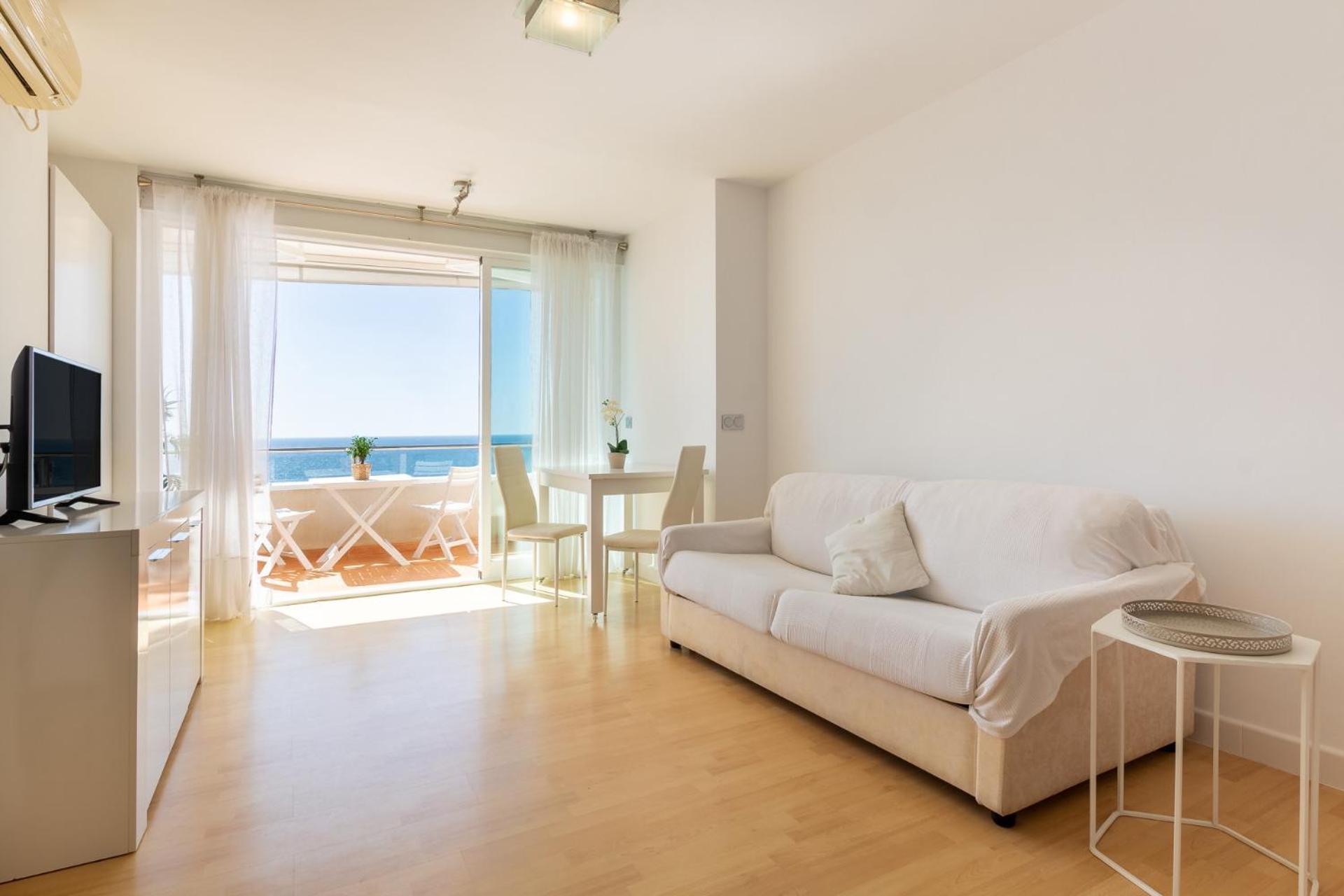 Apartment Roca Chica - Parking - Frente Playa - Terraza - Wifi - Bajondillo Y Carihuela Torremolinos