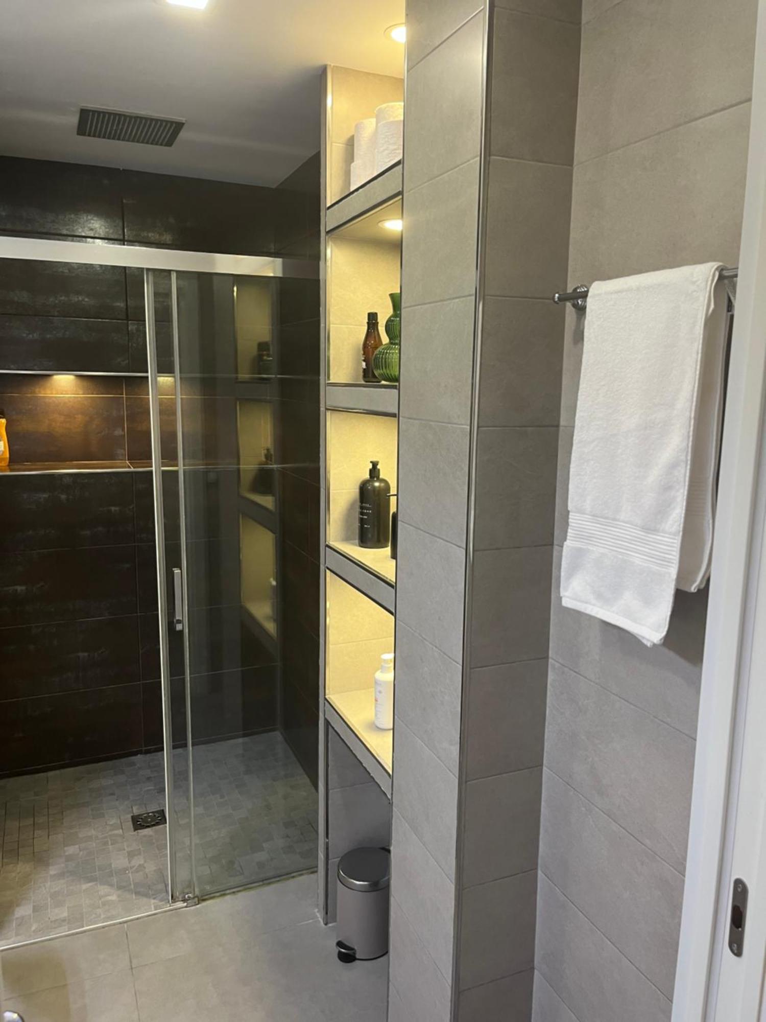 De Marquez , Exklusive Dachwohnung Im Zentrum Mit Und Bergblick Apartment Torremolinos