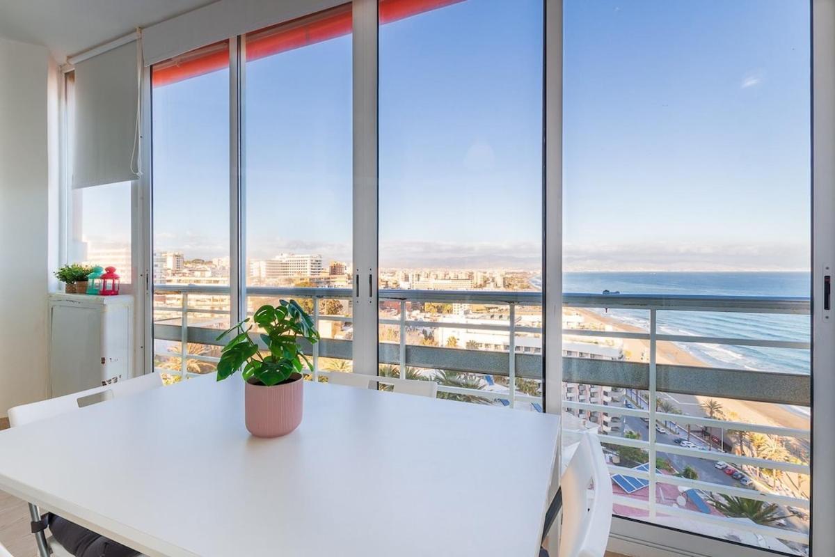 ¡magnificas Vistas Al Mar! Piscina Y Wifi Gratis * Torremolinos
