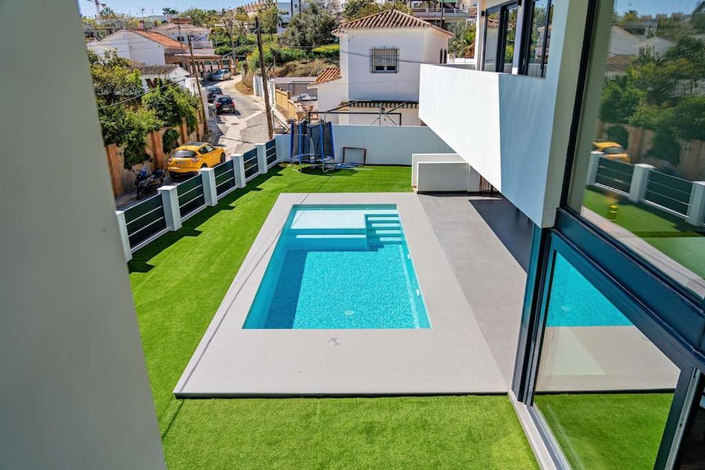 Villaspainexperience * Torremolinos