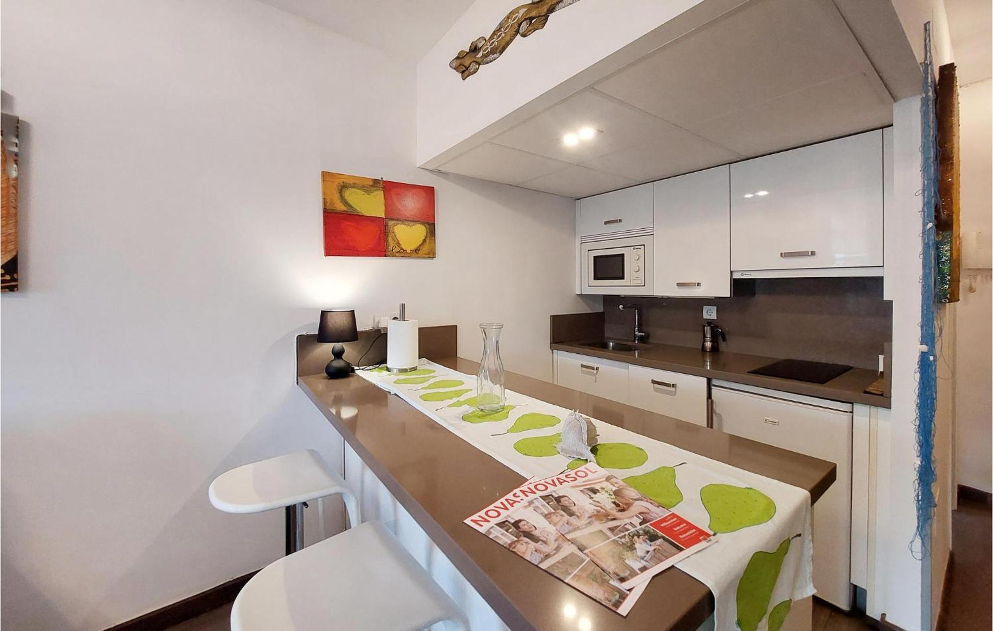 Awesome In With Kitchen Apartment *