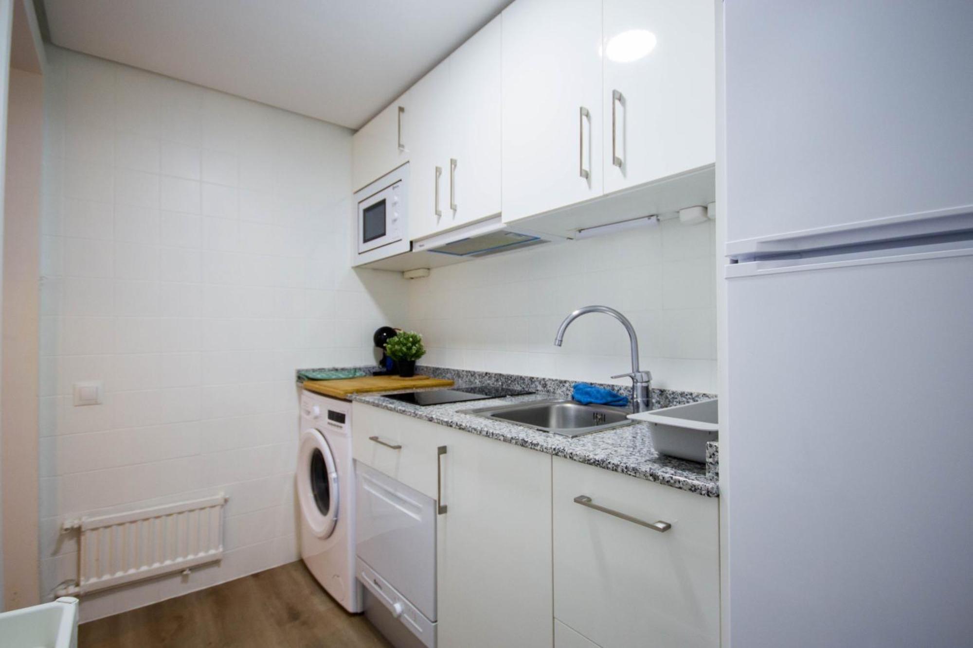 Apartment Sol Timor - Aloha Puerto - Costa Del Sol Privados - Playa Carihuela - -