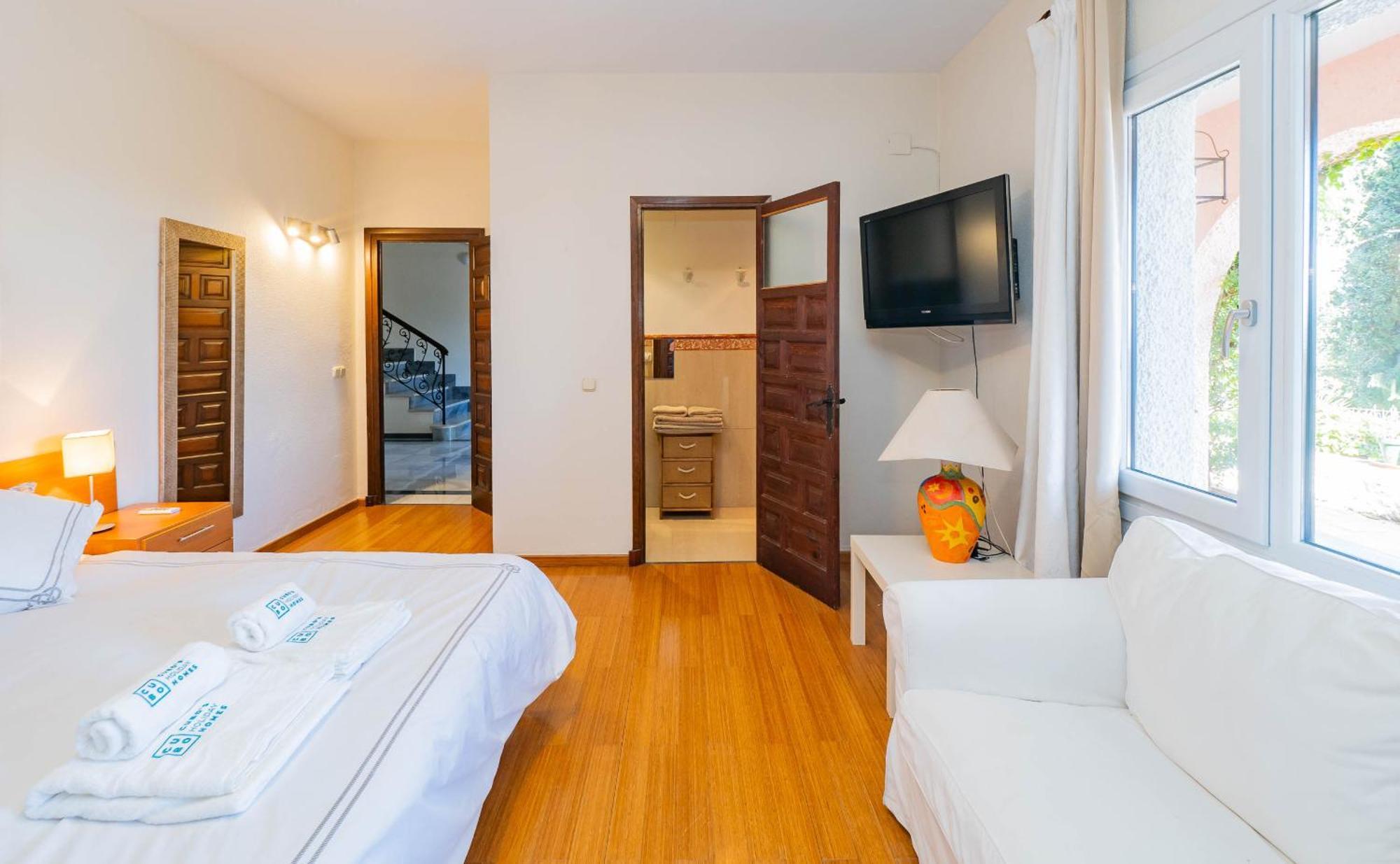 Cubo's Capuchinas & Cave House Villa Torremolinos