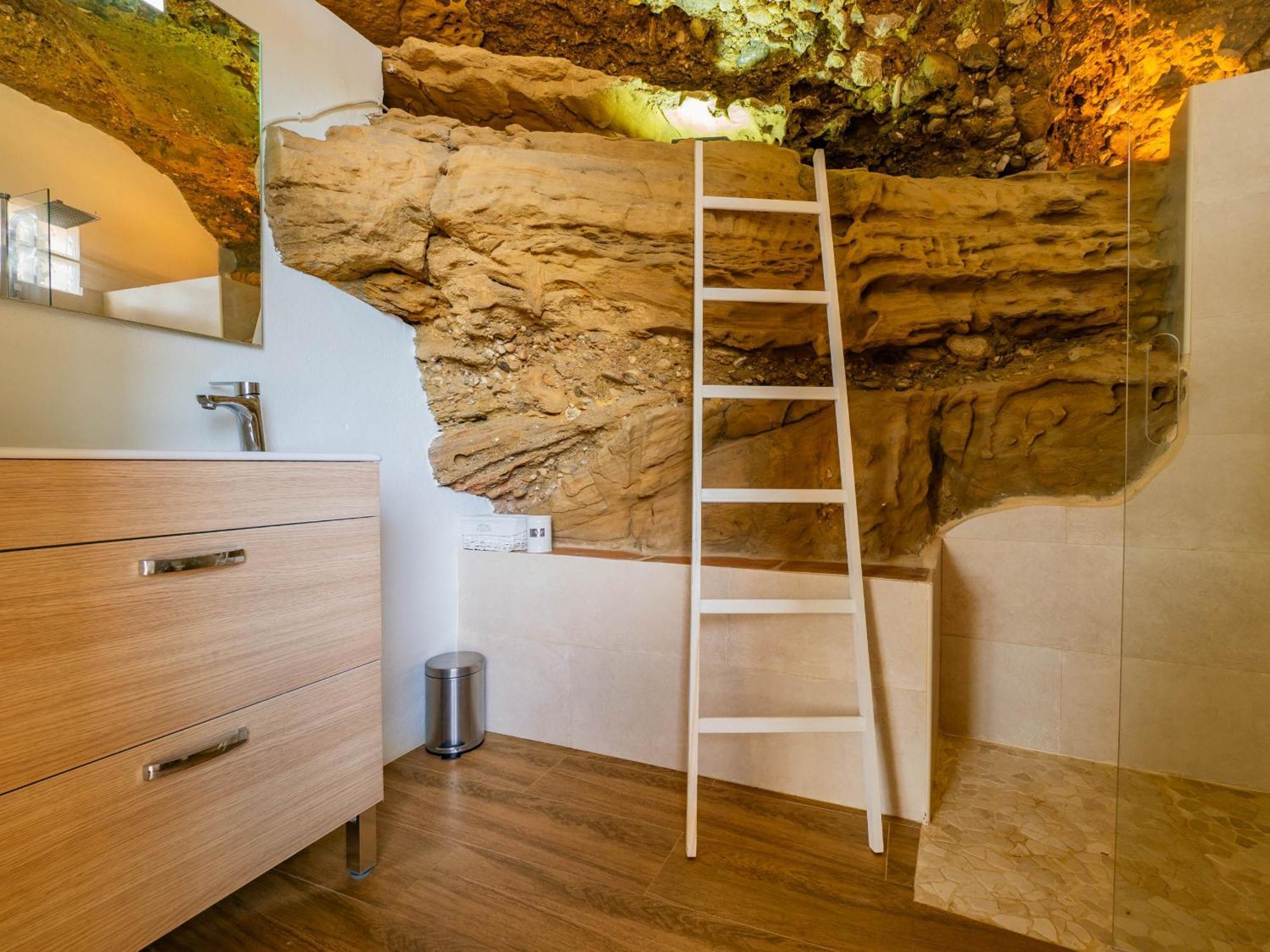 Cubo's Capuchinas & Cave House * Torremolinos