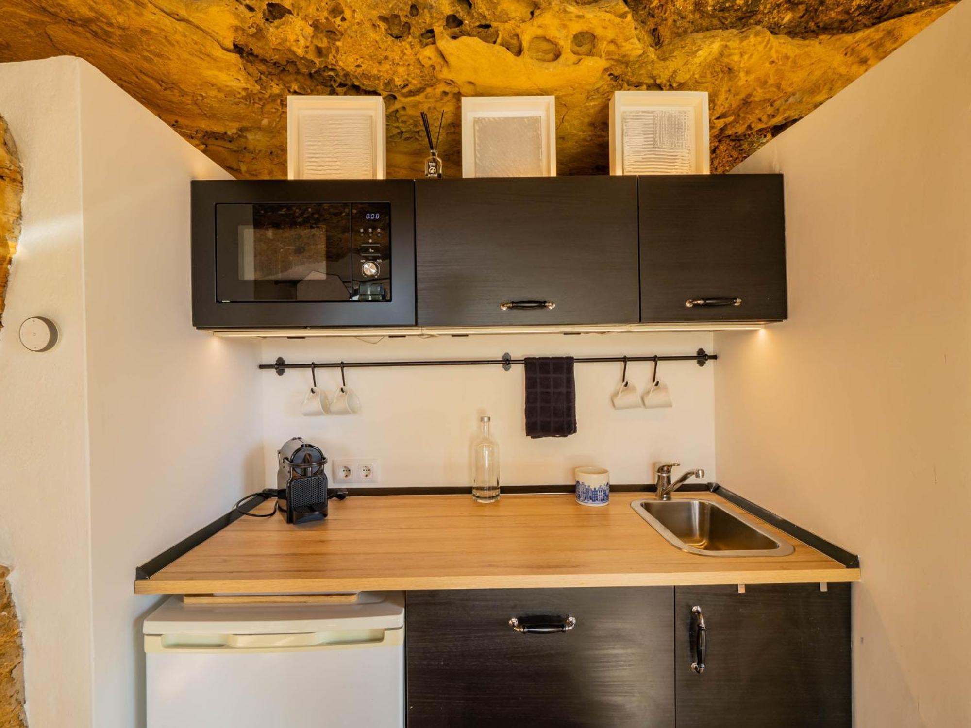 Villa Cubo's Capuchinas & Cave House