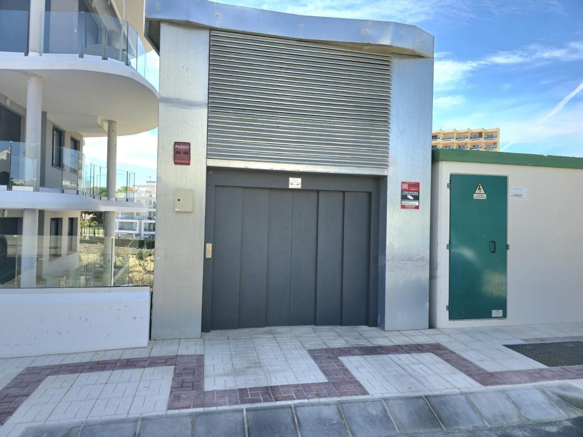 Samuel Luxury 2bedroom Apartment, Large Patio, Free Wifi And Private Parking By Namaste Elite Apartment