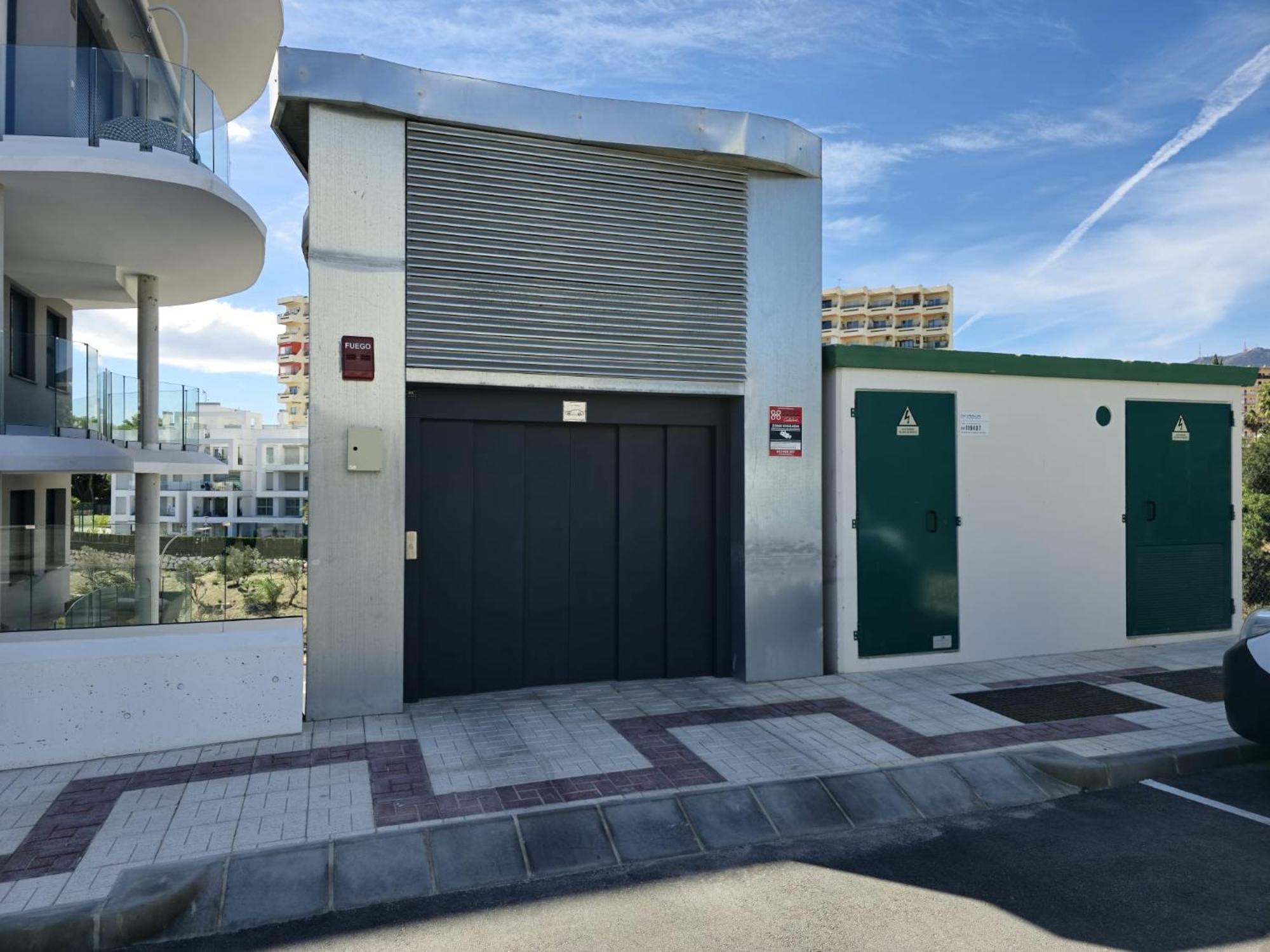 Apartment Samuel Luxury 2bedroom Apartment, Large Patio, Free Wifi And Private Parking By Namaste Elite Torremolinos