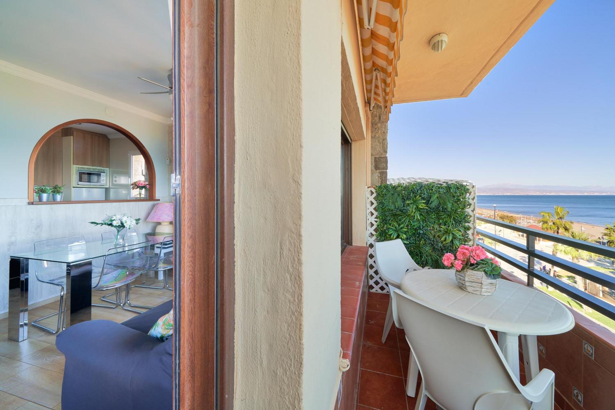Playa Bajondillo Terrace - Free Parking
