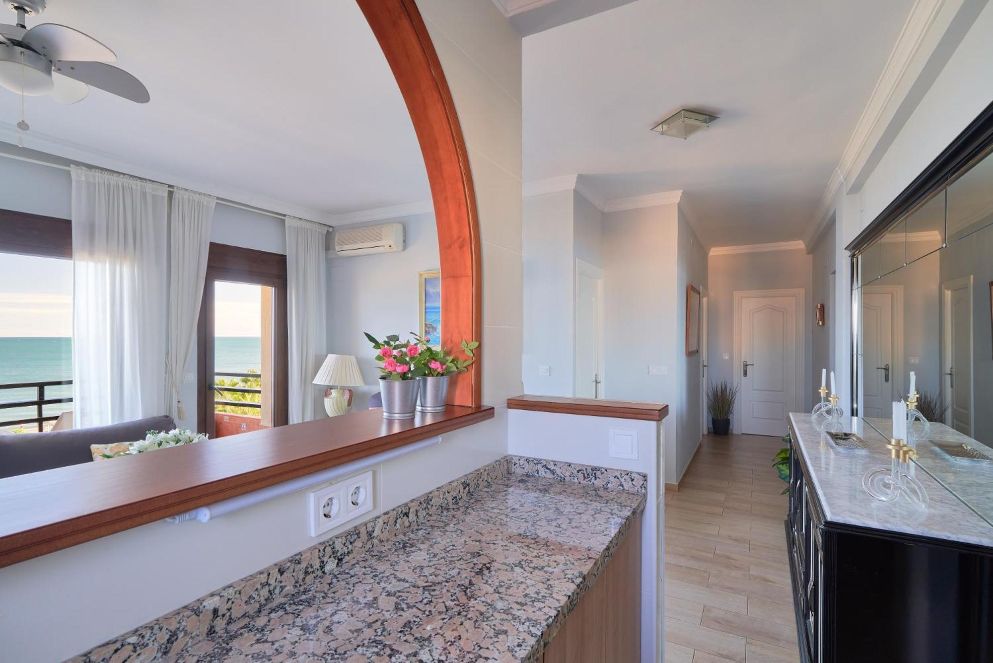Apartamento Playa Bajondillo Terrace - Free Parking
