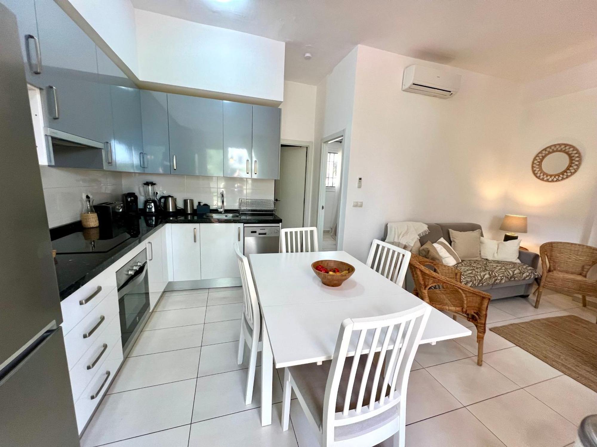 Charming In Apartment *