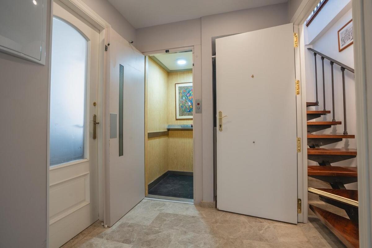 Penthouse With Sea Views Alamos Appartement