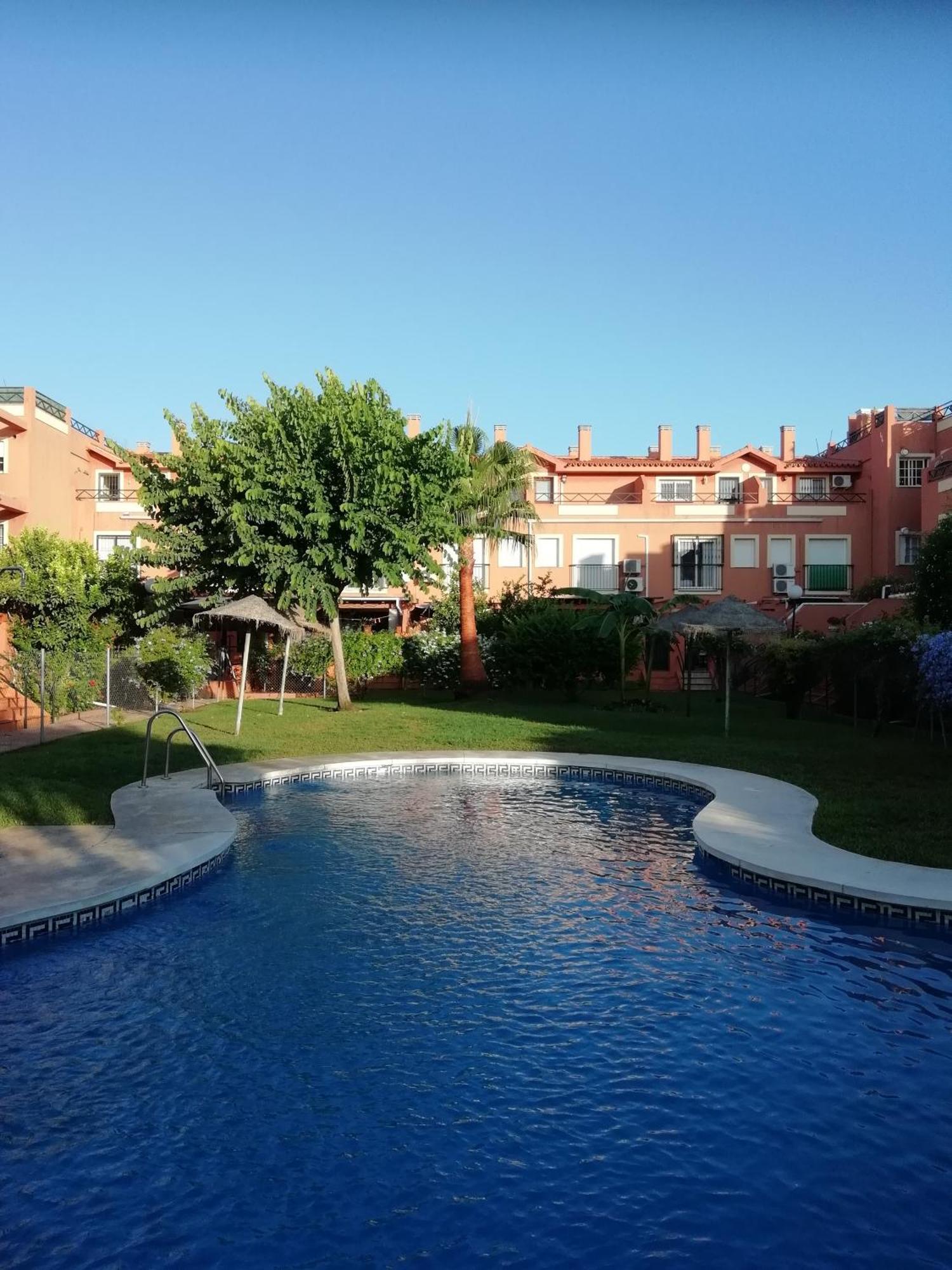 Apartamento Moderno Internet Y Aparcamiento Gratis *