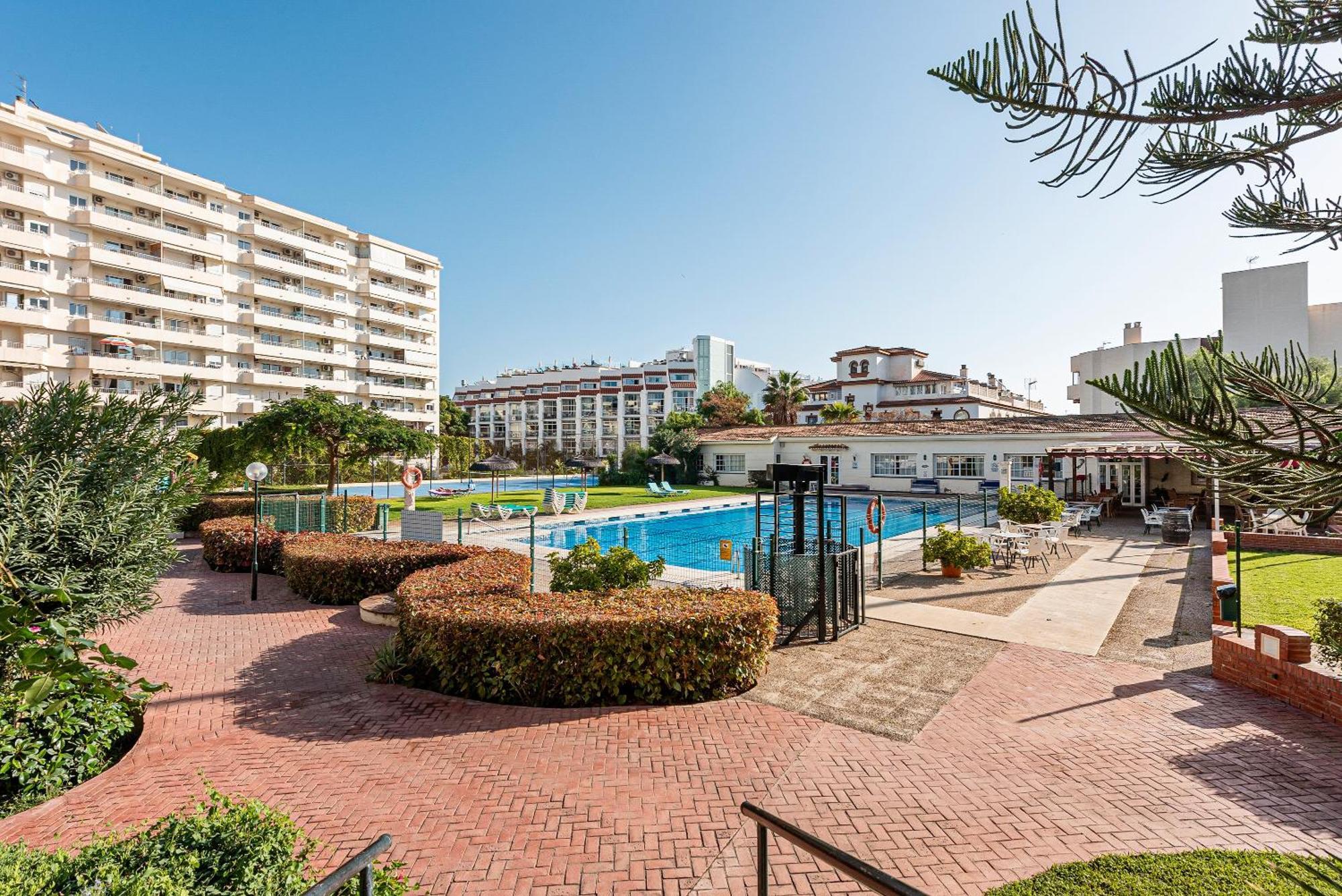 Apartment Palace Carihuela *