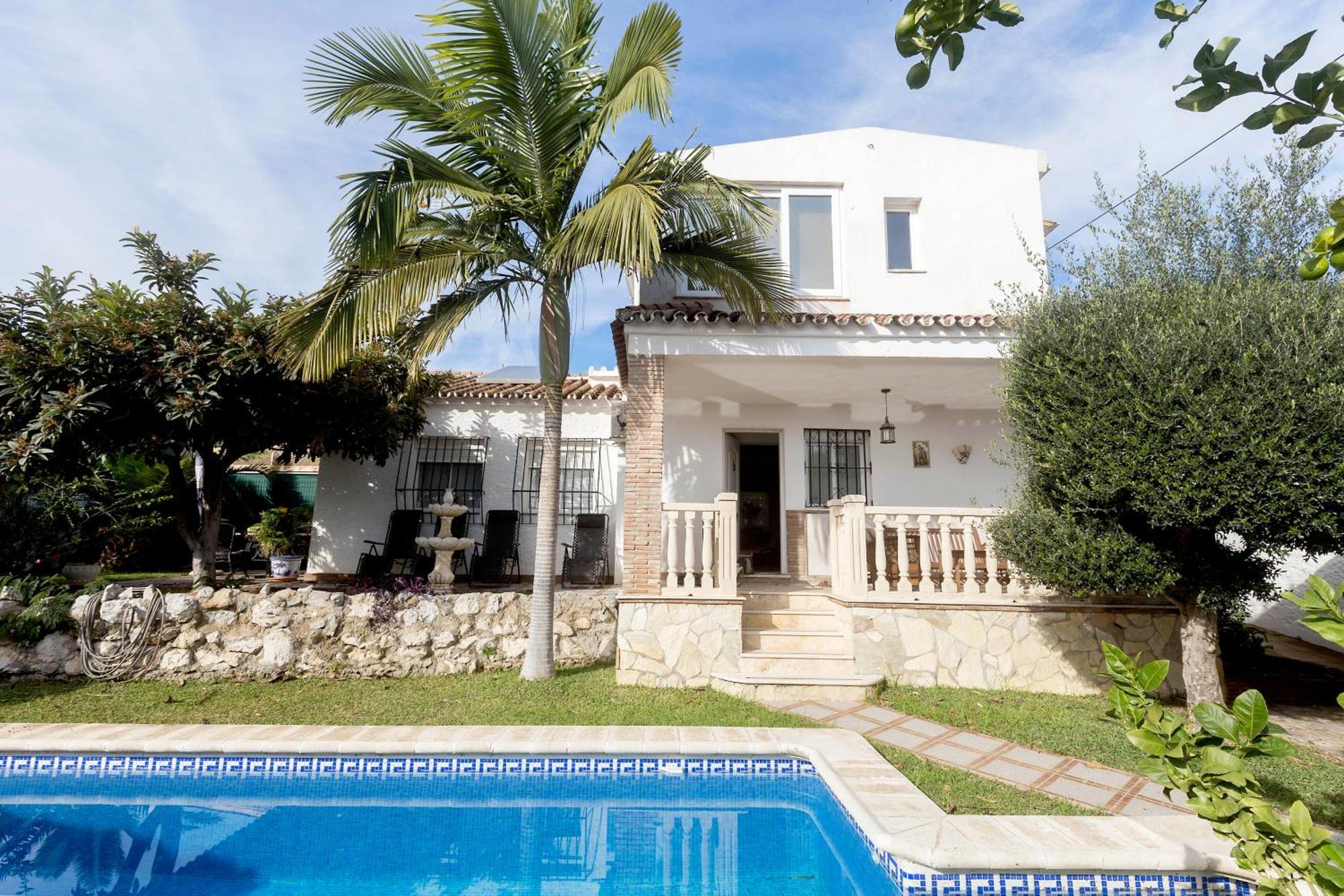 Villa Ana Maria *
