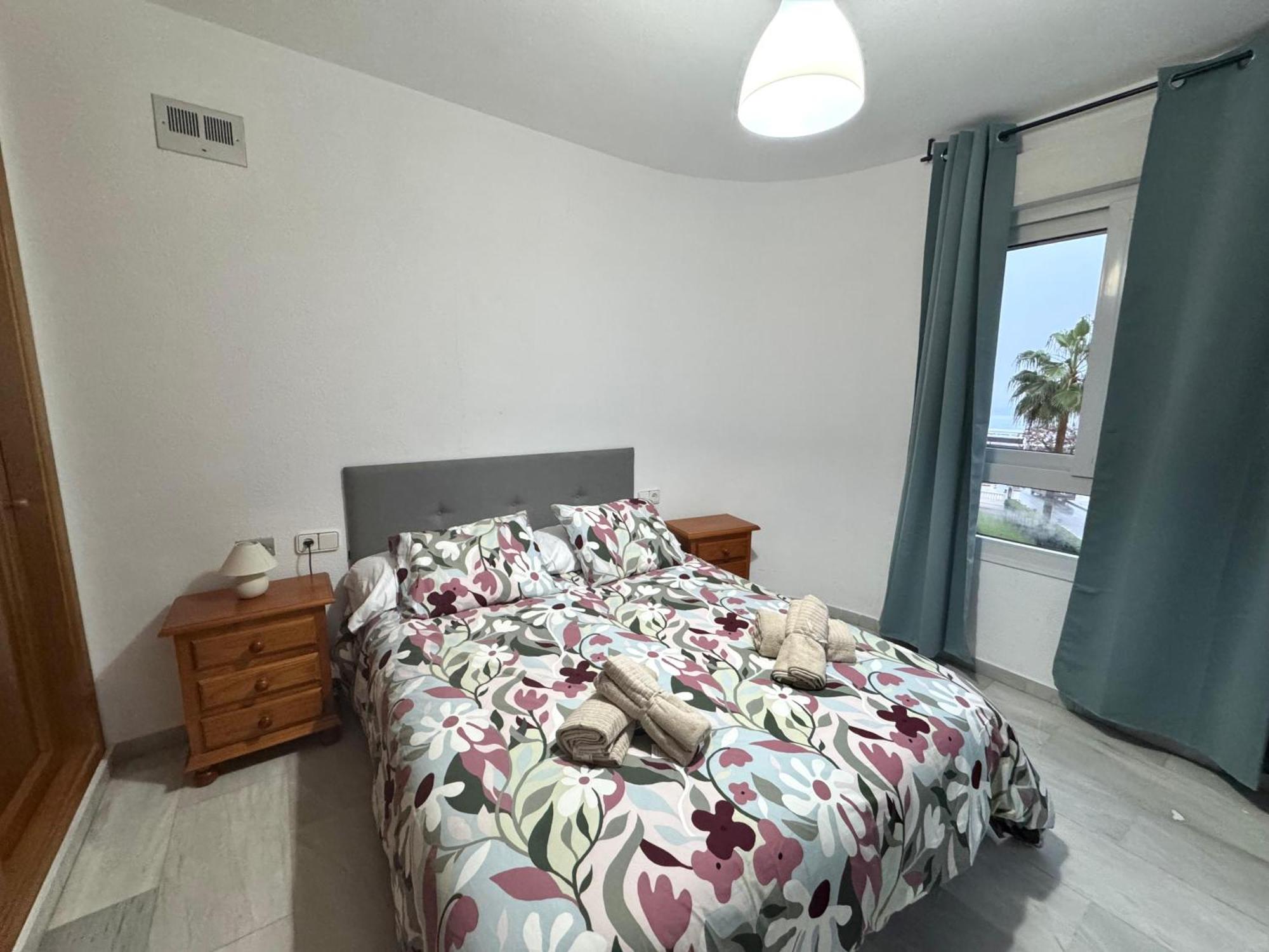 Primera Linea De Playa Con Vistas Al Mar Con Garaje B Appartement Torremolinos