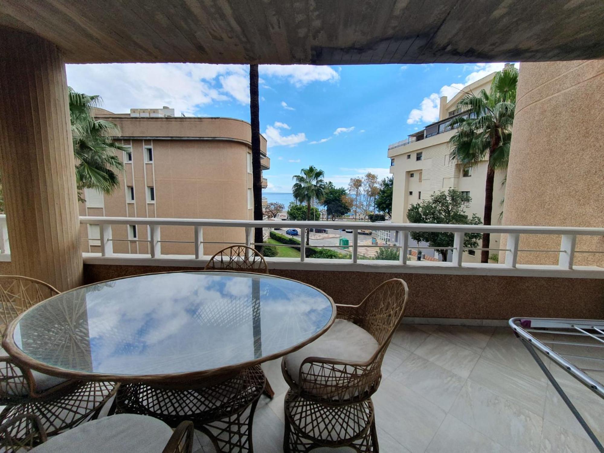 Primera Linea De Playa Con Vistas Al Mar Con Garaje B Appartement Torremolinos