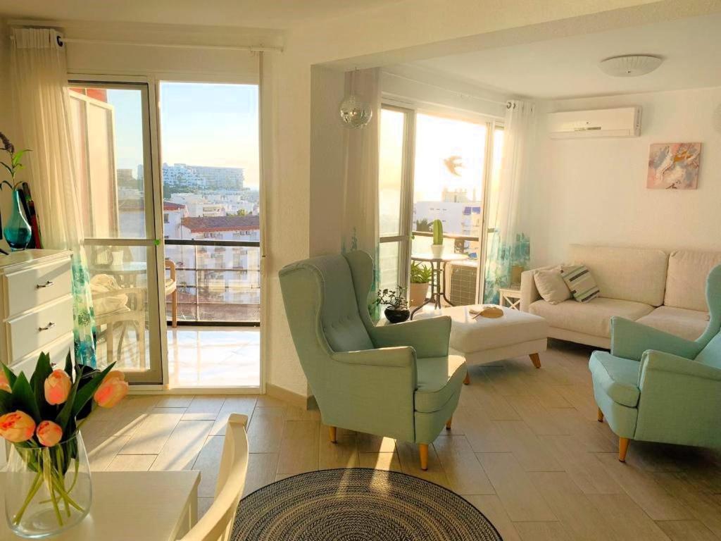 Marvelous Sea & Garden View, Near Carihuela