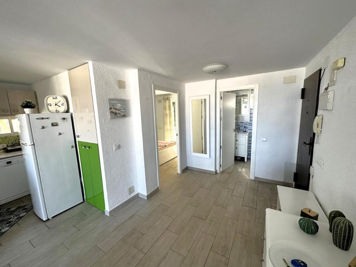 Apartment Marvelous Sea & Garden View, Near Carihuela *