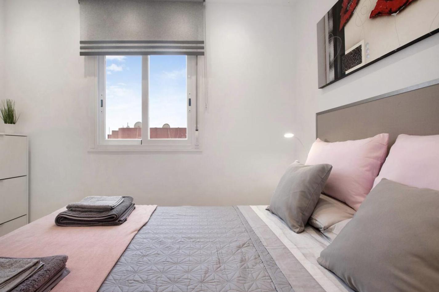 Sunny New In The Center Appartement