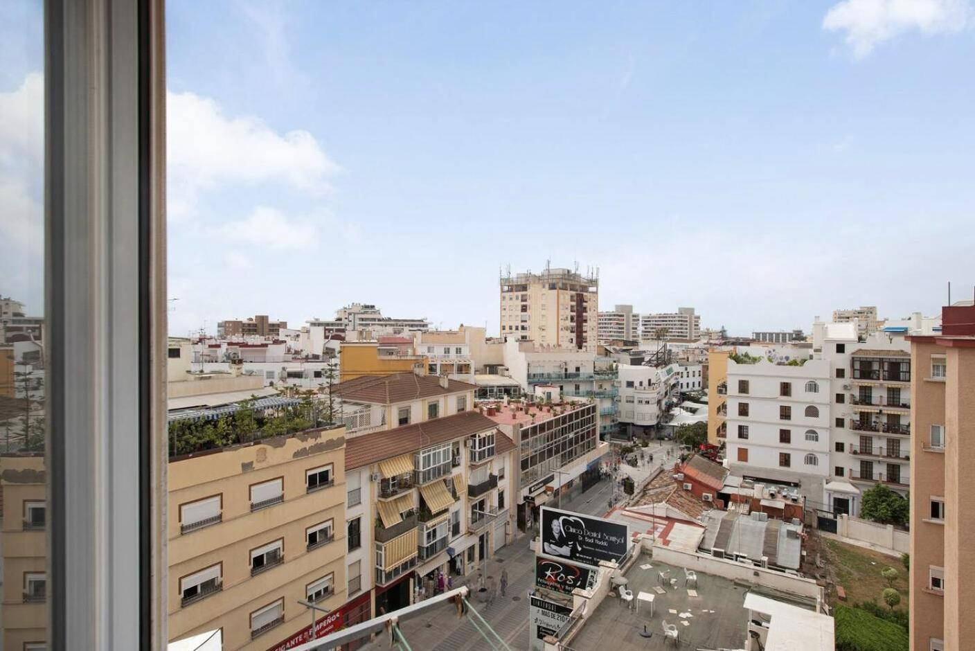 Sunny New In The Center Apartment Torremolinos
