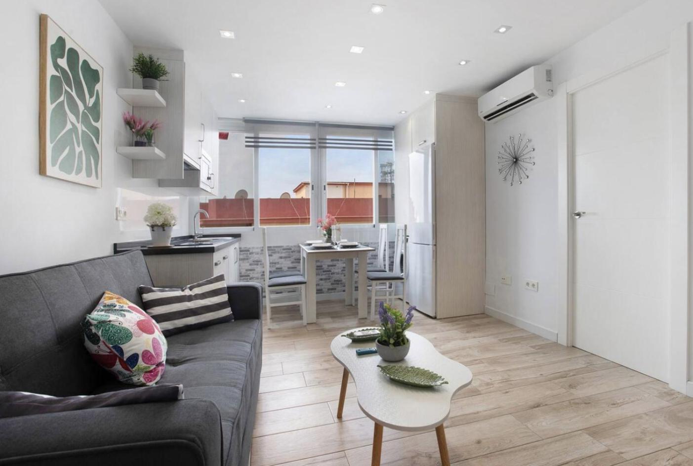 Apartment Sunny New In The Center *