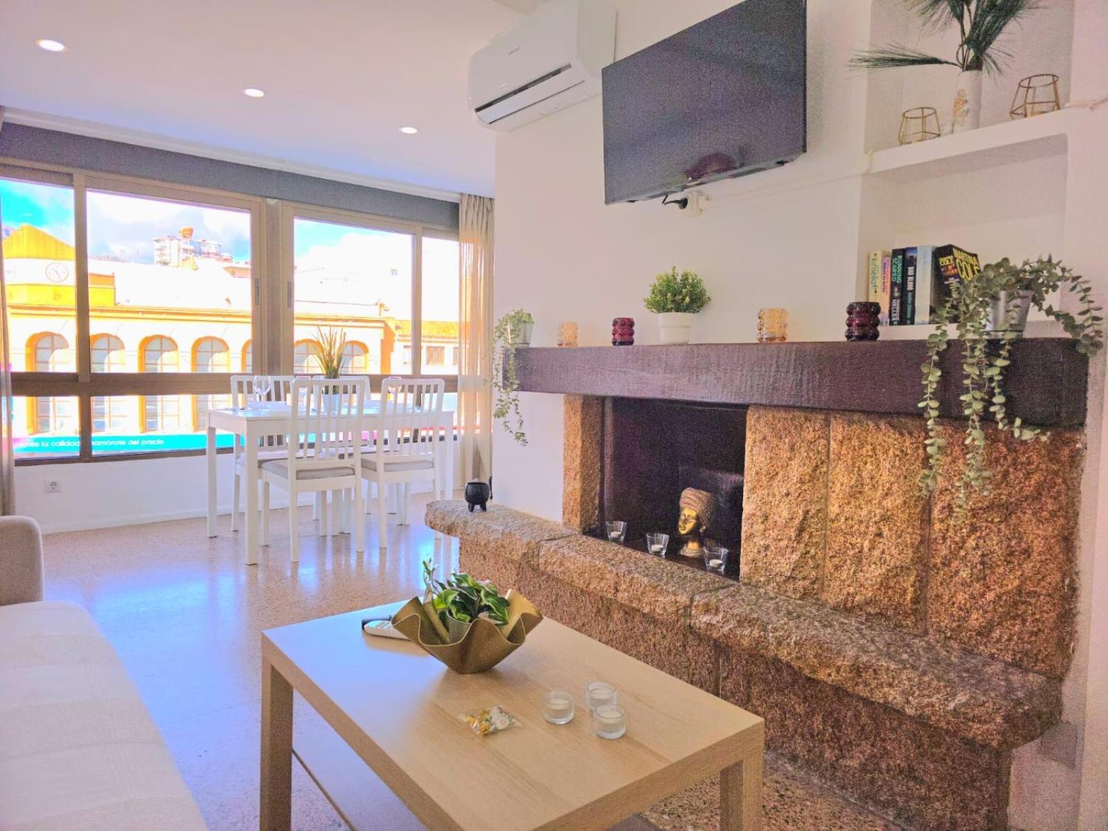 Apartment Nogalera Rainbow 2-bedroom Apartment, Pool And Parking By Namaste Elite *